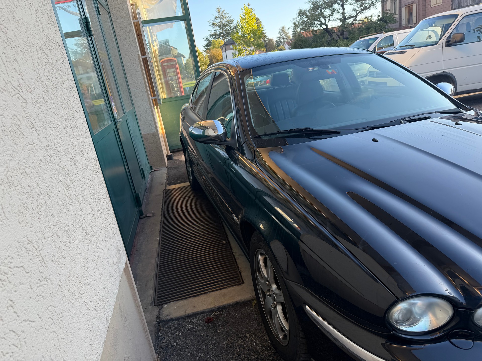 JAGUAR X-Type 3.0 V6 Traction4 Sovereign-image-3