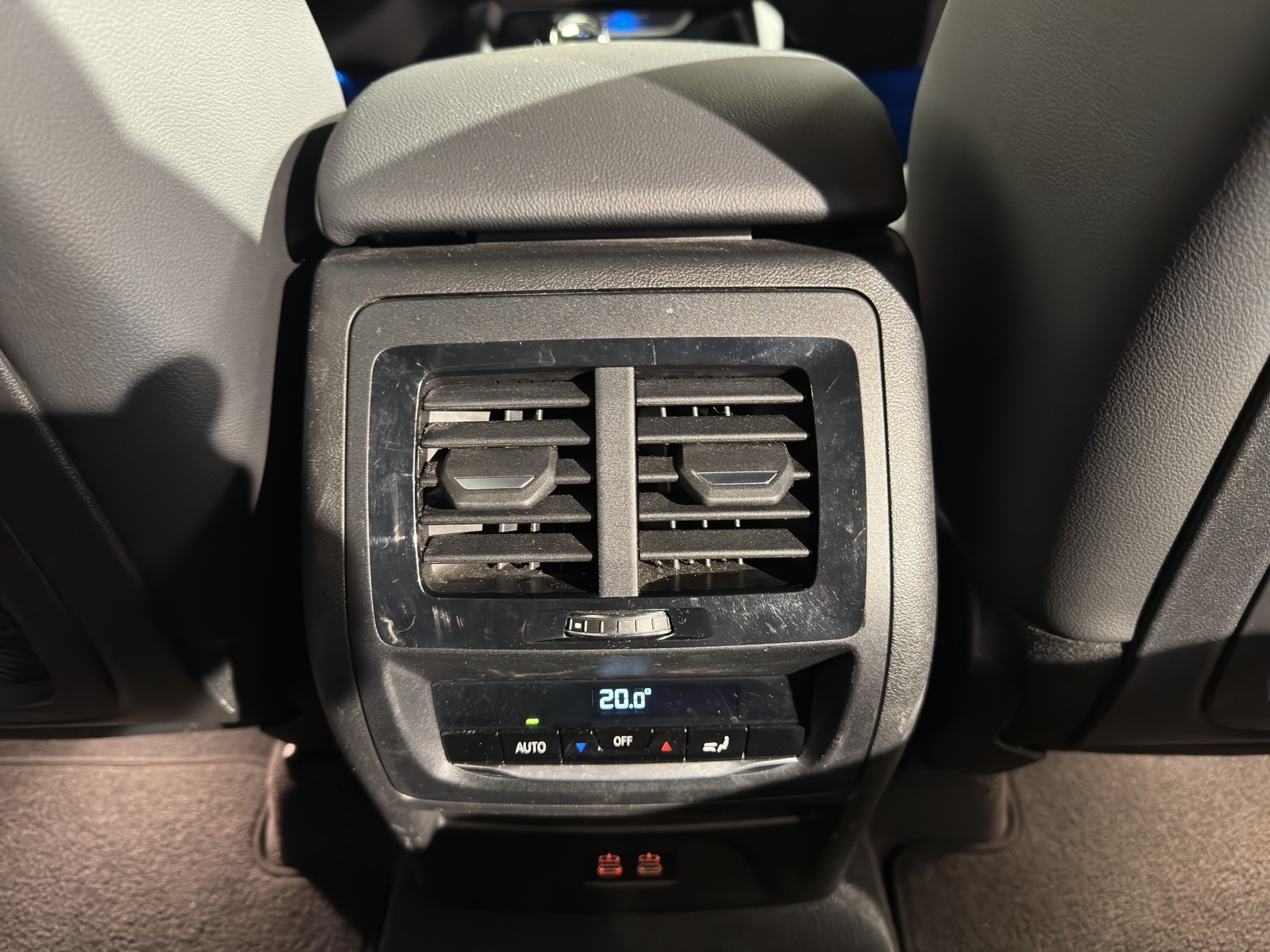 BMW X3 30e xDrive-image-10