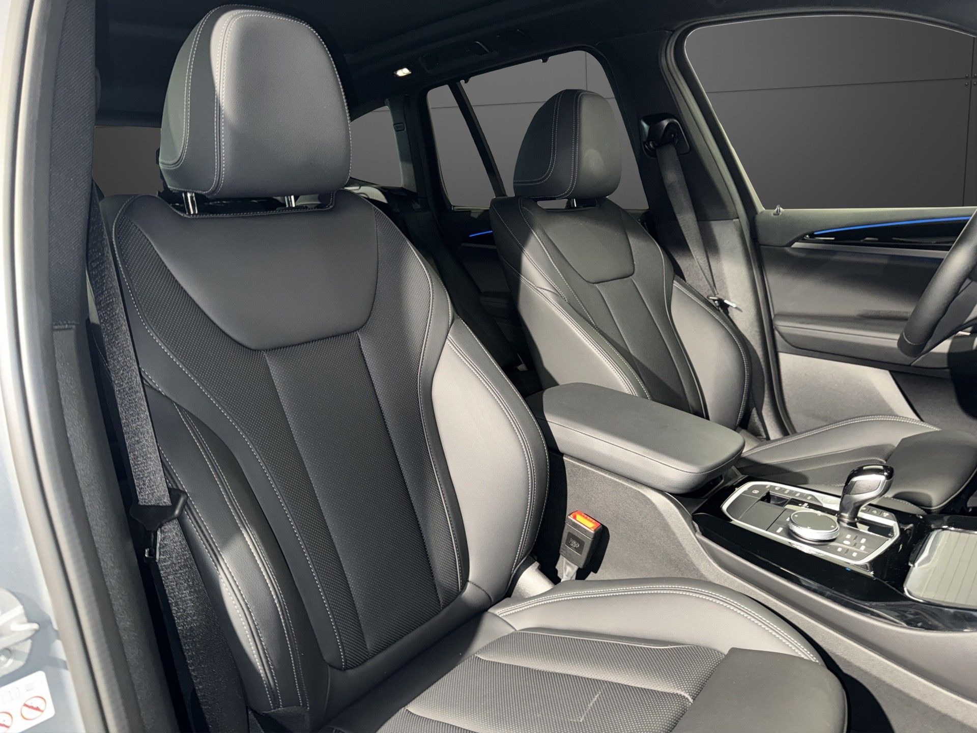 BMW X3 30e xDrive-image-18