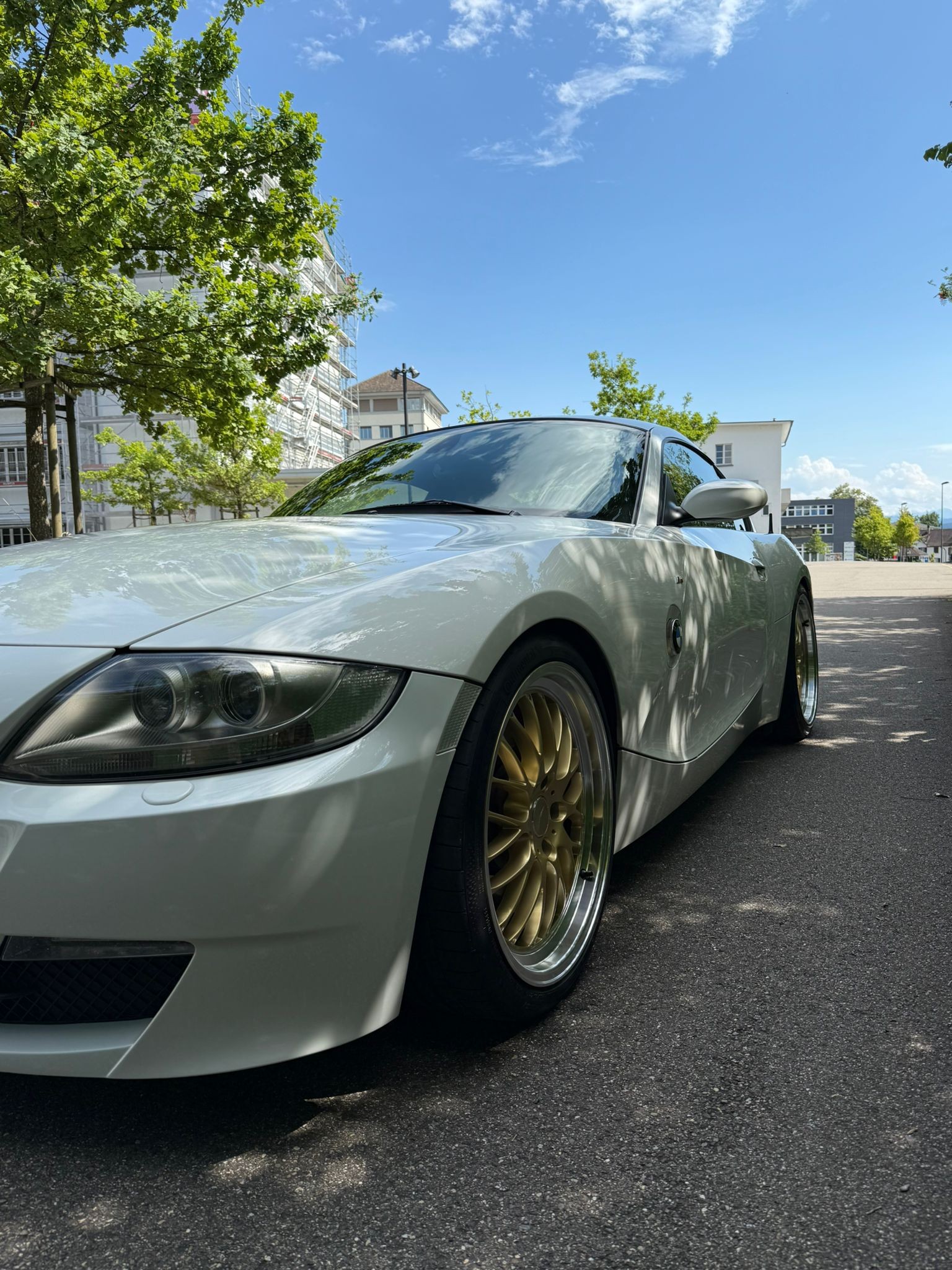 BMW 3.0si-image-1