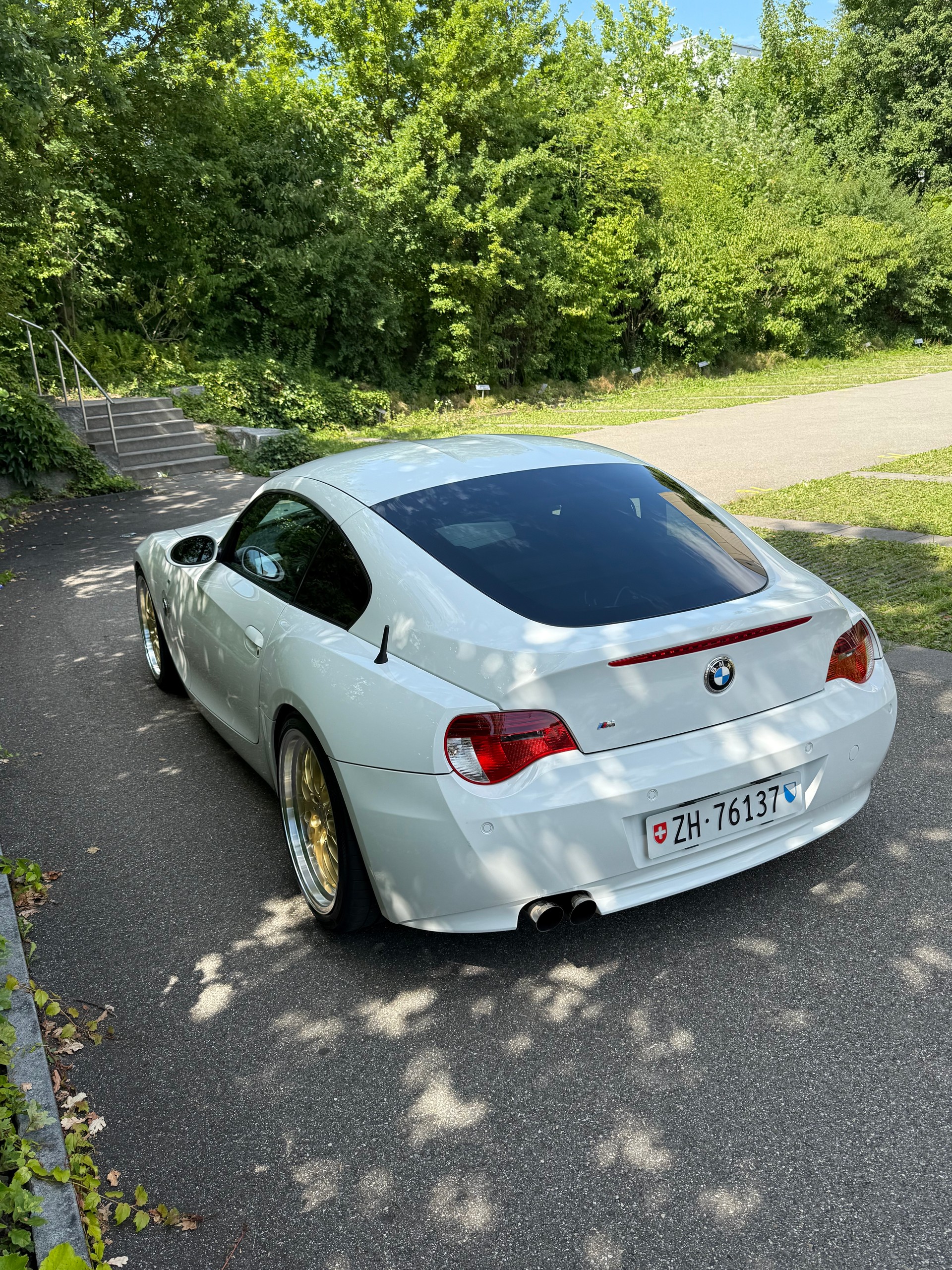 BMW 3.0si-image-2
