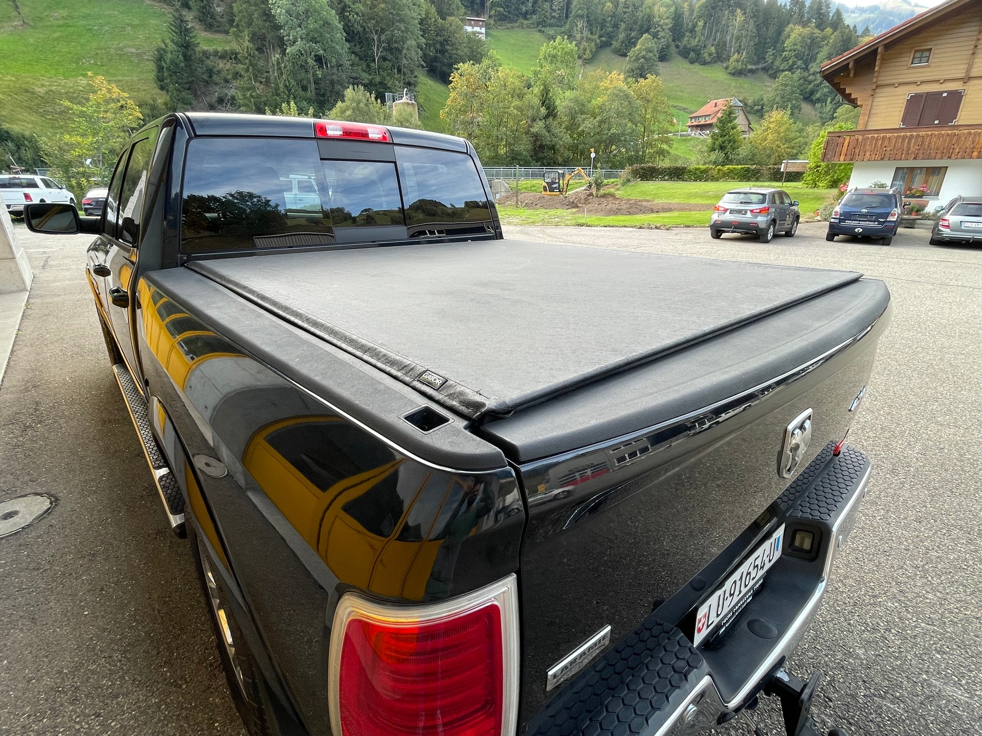 DODGE 1500 5.7 V8 Hemi Laramie 4x4-image-15