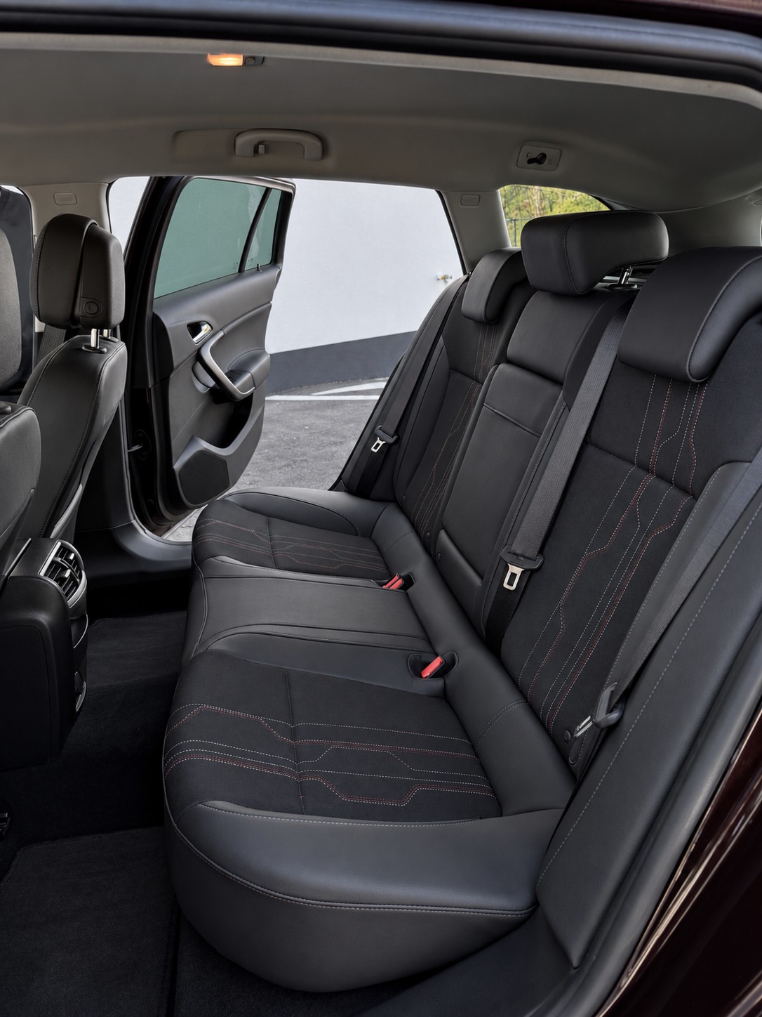 OPEL INSIGNIA-image-7