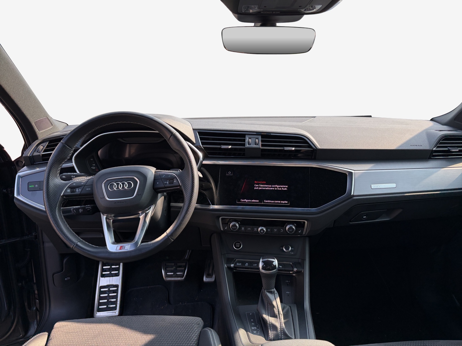 AUDI Q3 45 TFSI e S line S-tronic-image-8