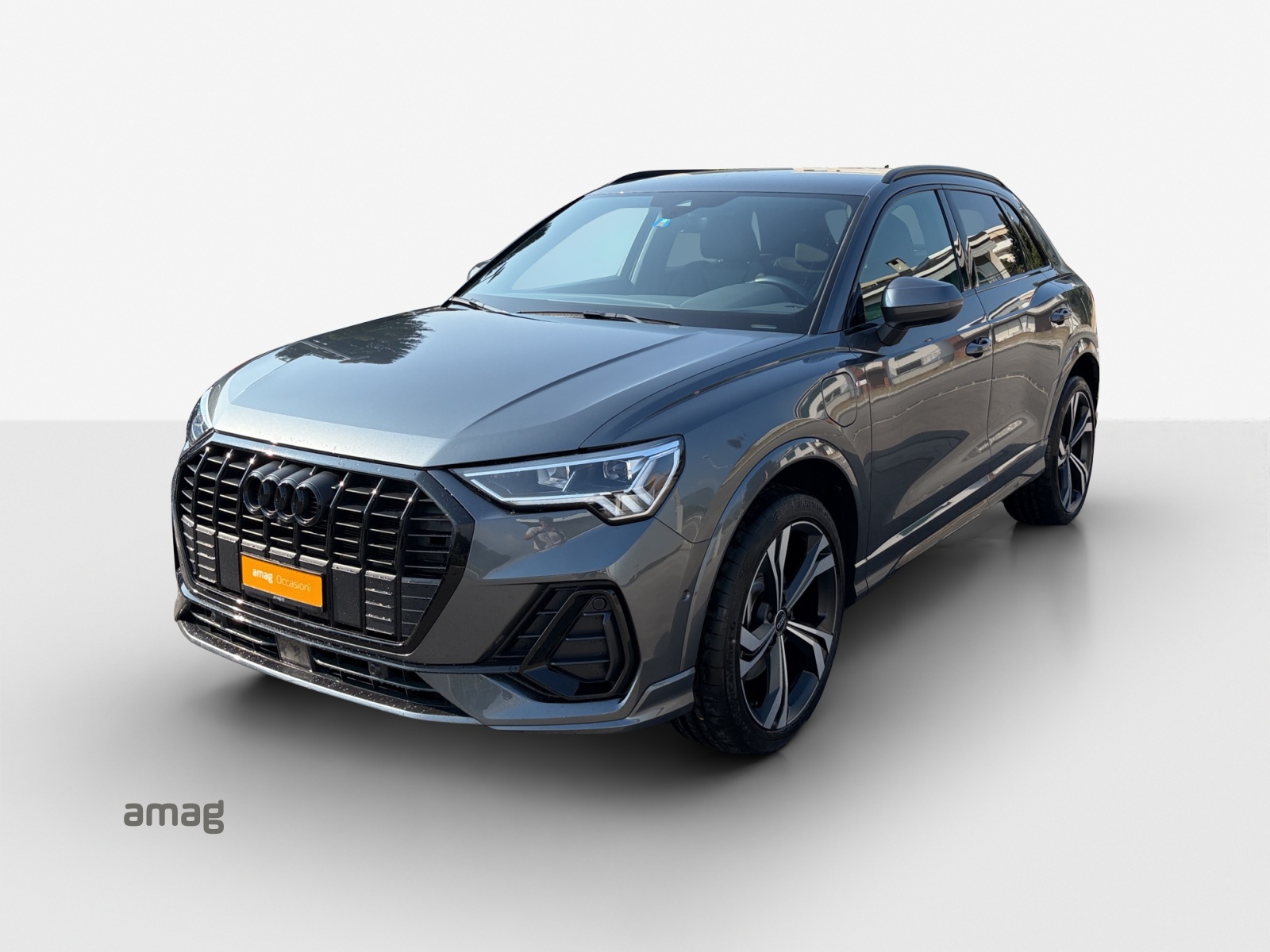 AUDI Q3 45 TFSI e S line S-tronic