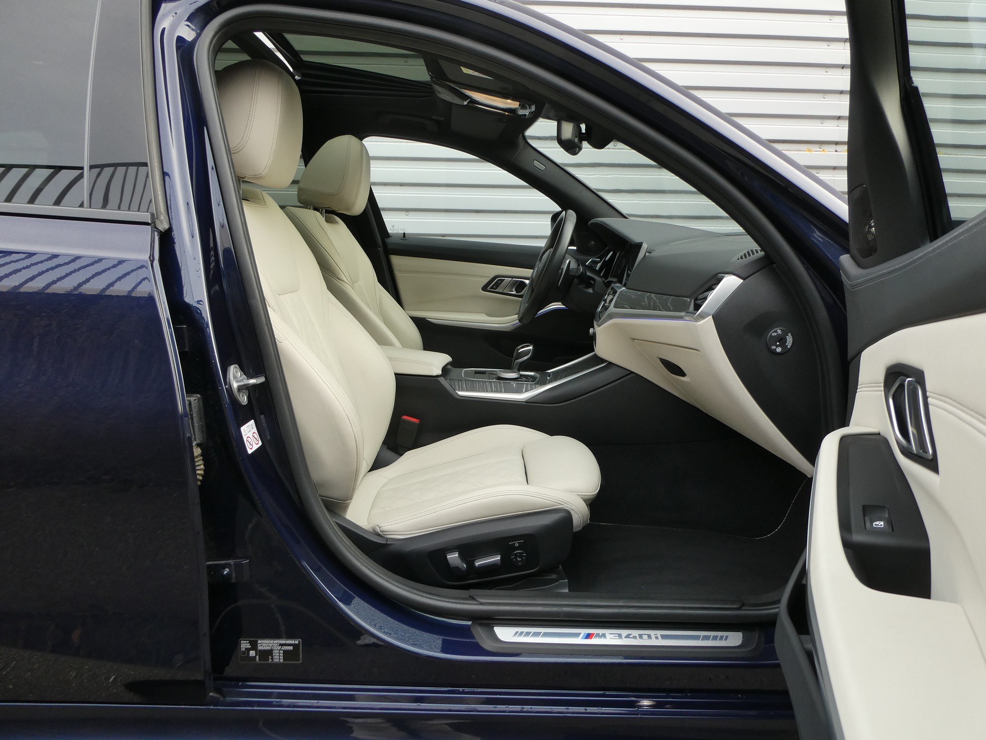 BMW M340i xDriveTouring Steptronic M Sport-image-11