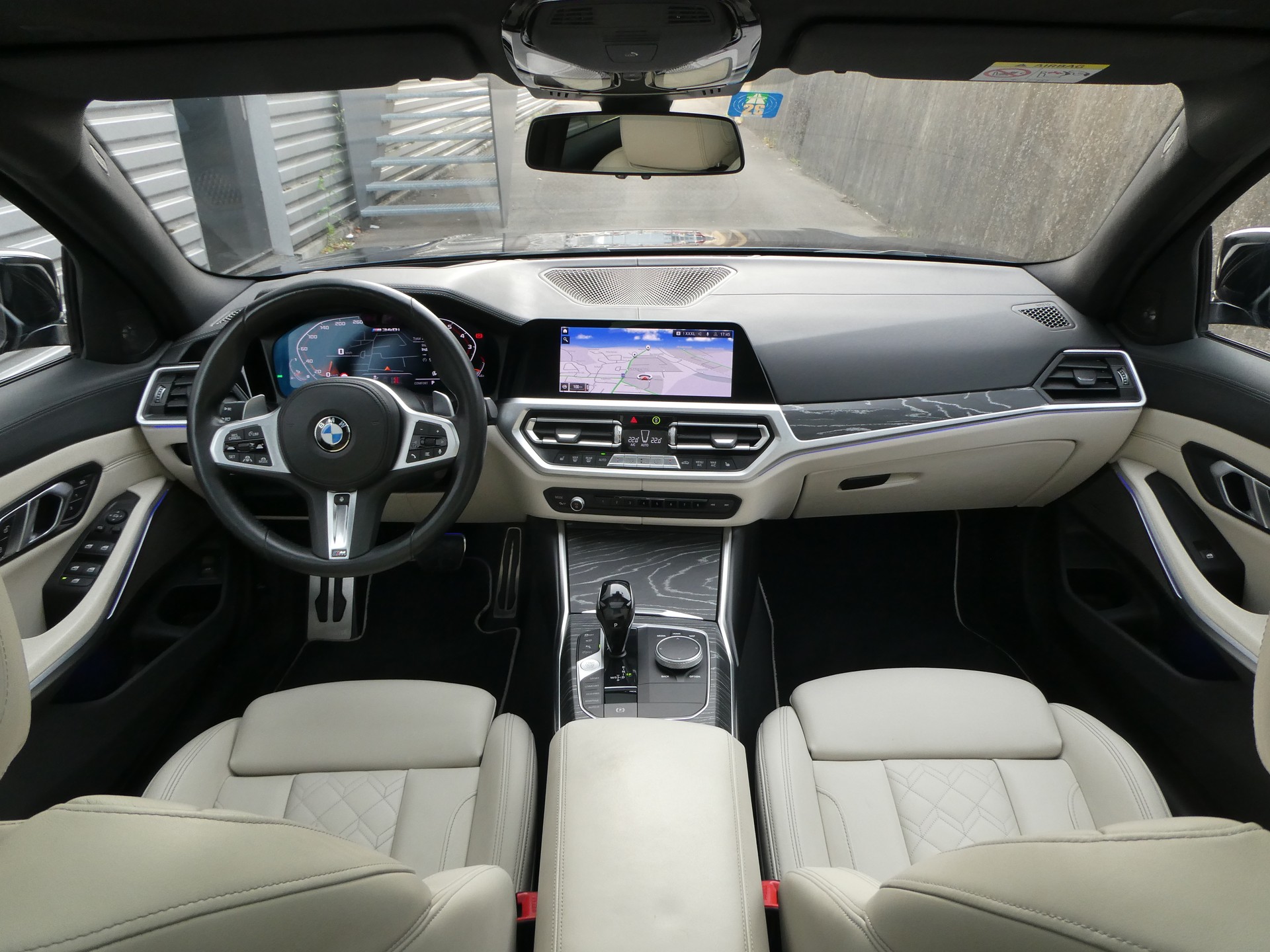 BMW M340i xDriveTouring Steptronic M Sport-image-13