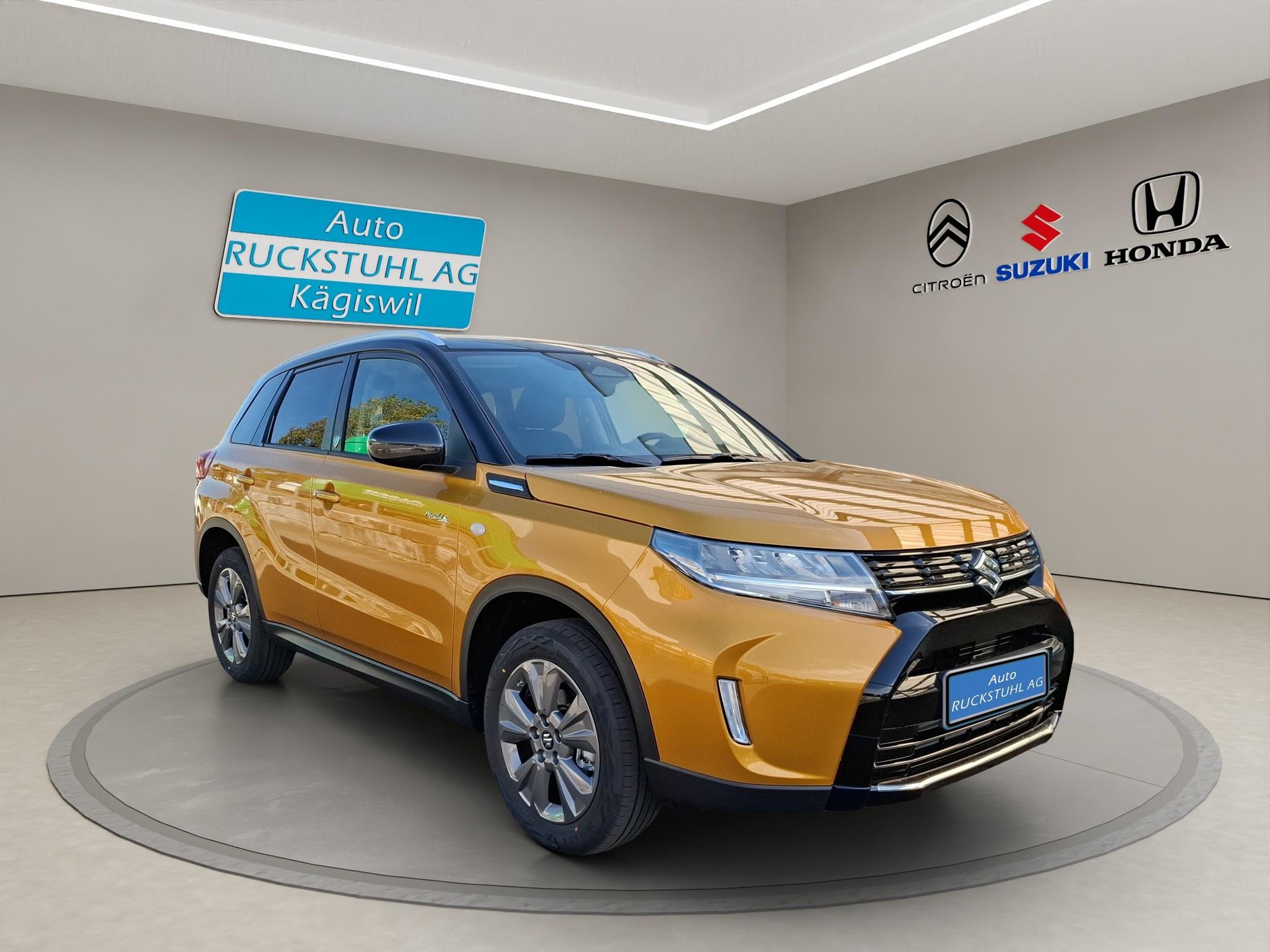 SUZUKI Vitara 1.4 T Piz Sulai Hybrid 4x4-image-1