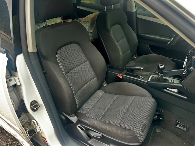 AUDI A3 Sportback 1.4 TFSI Ambition-image-11