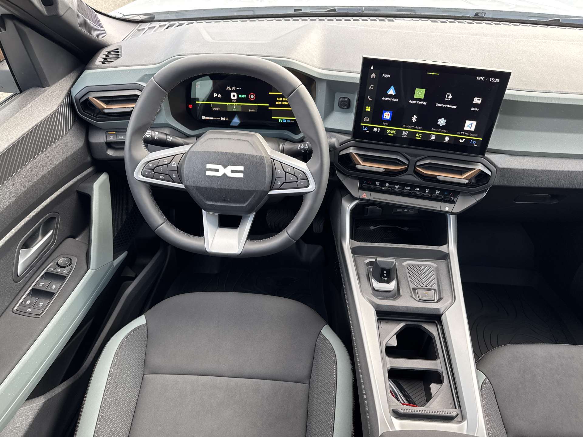 DACIA Bigster HEV 155 Extreme Automat-image-4