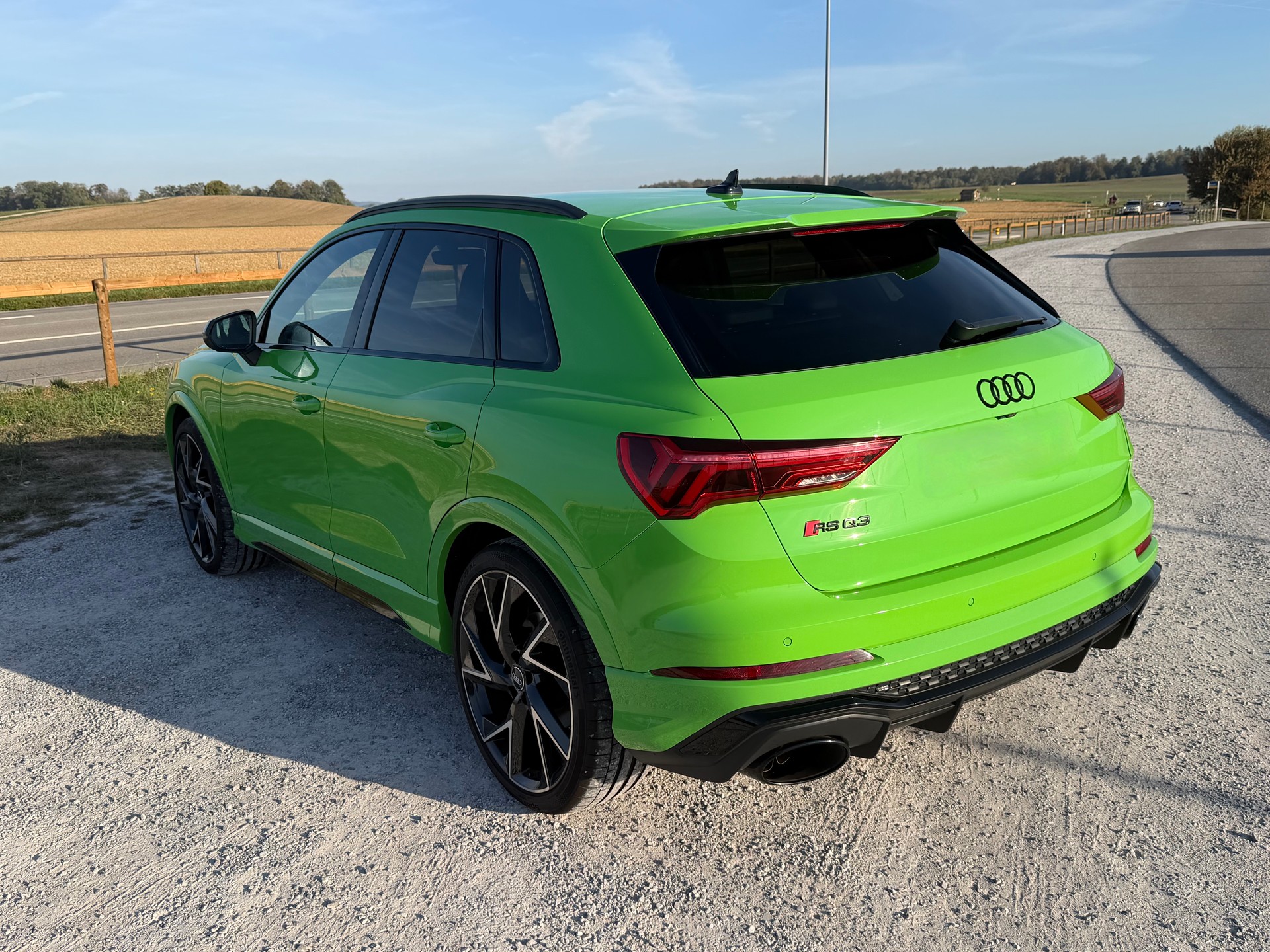 AUDI RS Q3 2.5 TFSI quattro S tronic-image-3