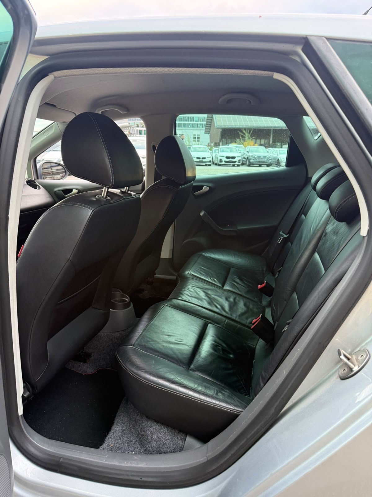 SEAT Ibiza 1.6 Style DSG-image-12
