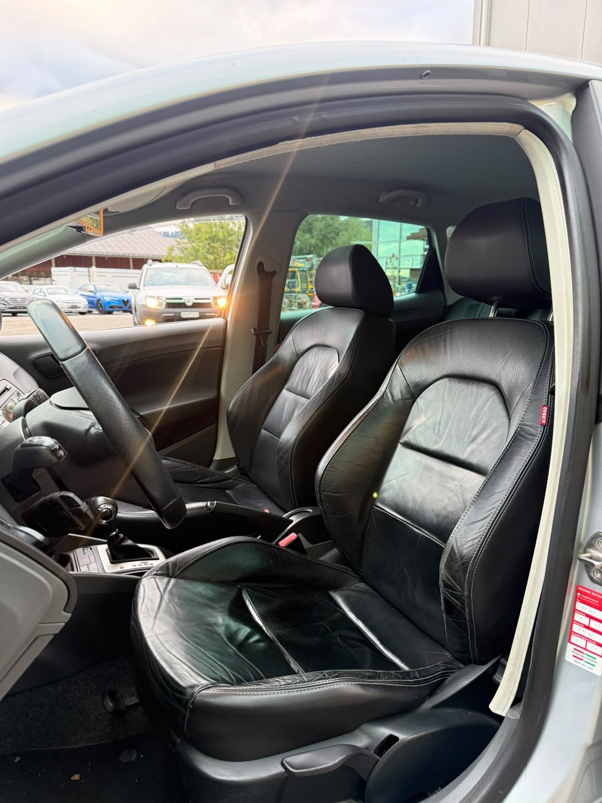 SEAT Ibiza 1.6 Style DSG-image-8
