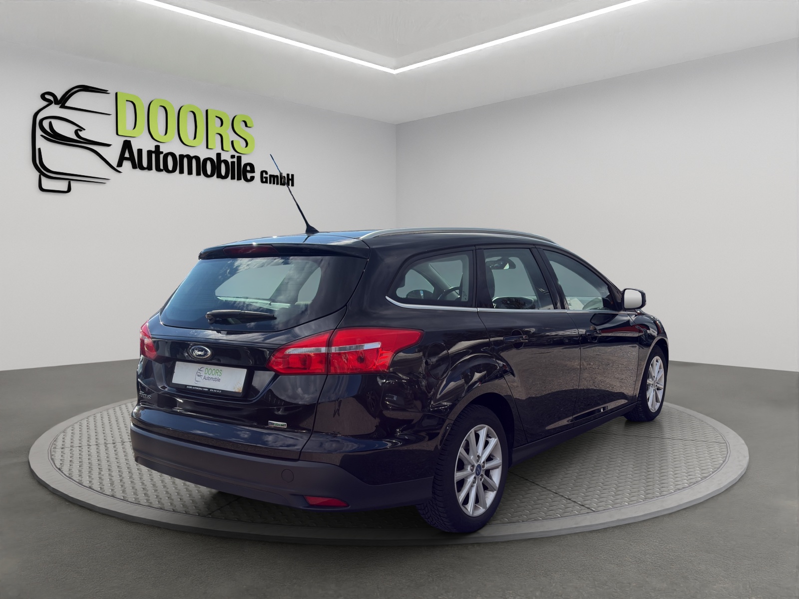 FORD Focus 1.0 SCTi Black Edition-showroom-element-3