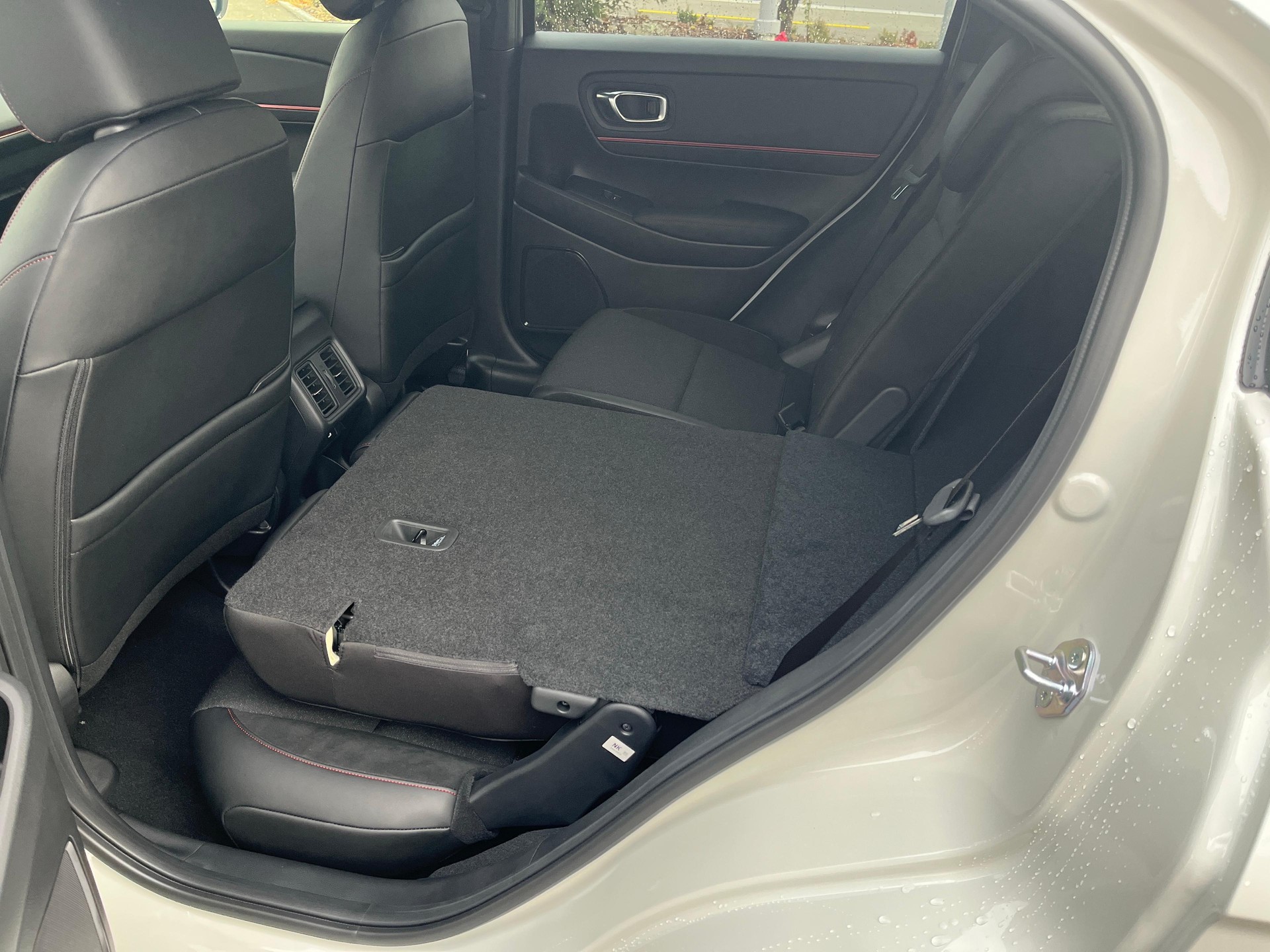 HONDA HR-V 1.5 i-MMD Advance Sport Honda Leasing 1.9% und 8 Jahre Garantie-image-15