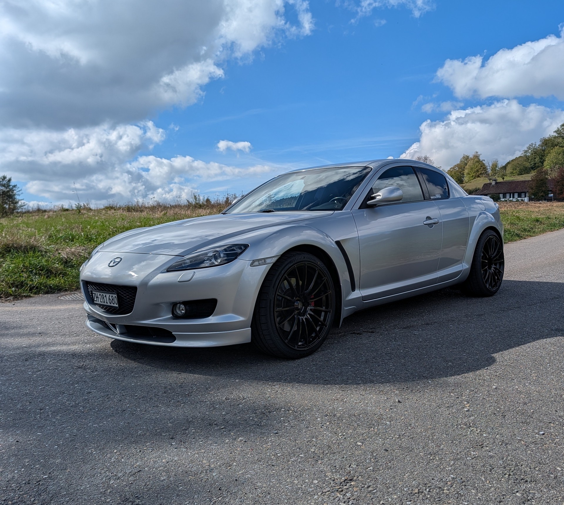 MAZDA 2.6 Revolution 231-image-0