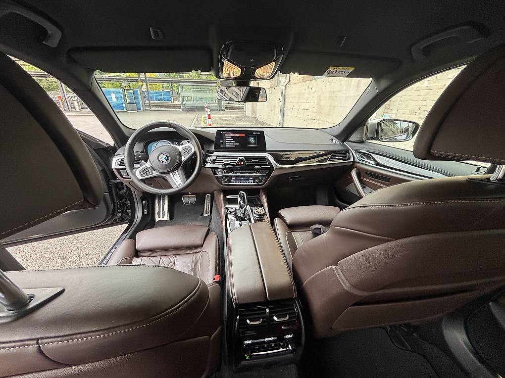 BMW M550-image-2