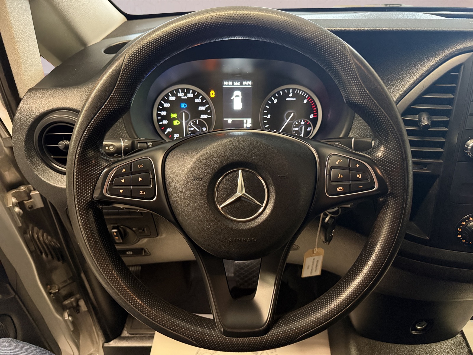MERCEDES-BENZ Vito 119 CDI Lang 4Matic 7G-Tronic-image-8