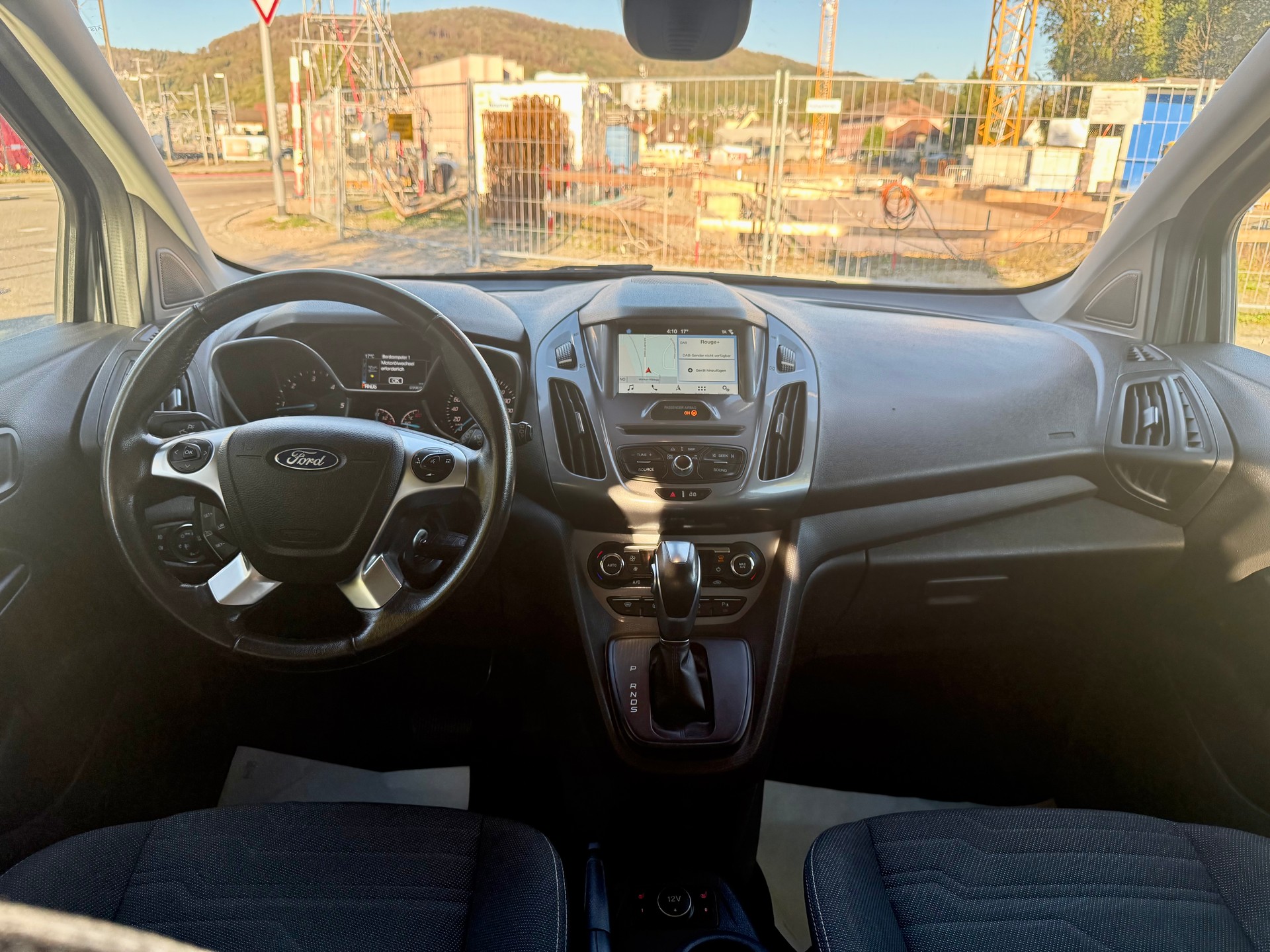 FORD Grand Tourneo Connect 1.5 TDCi Titanium Powershift-image-6