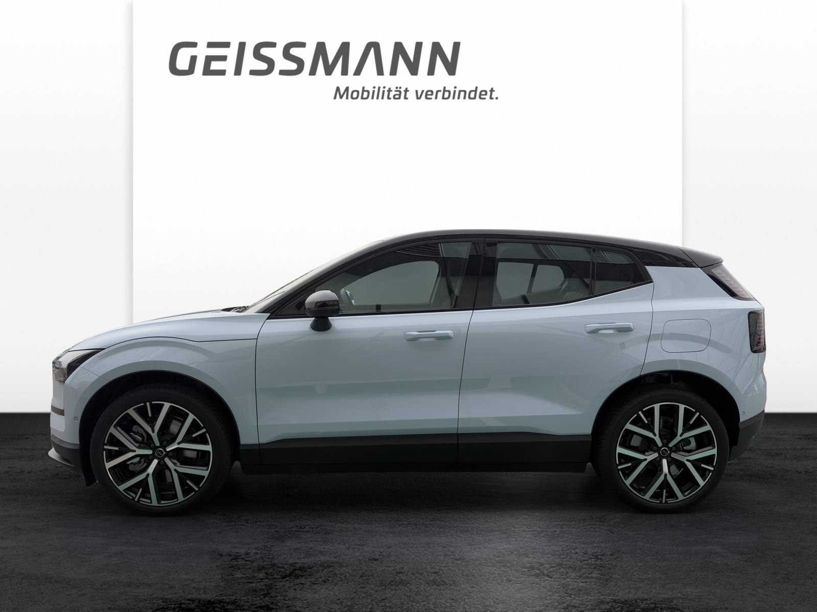 VOLVO EX30 P8 Ultra AWD-showroom-element-2