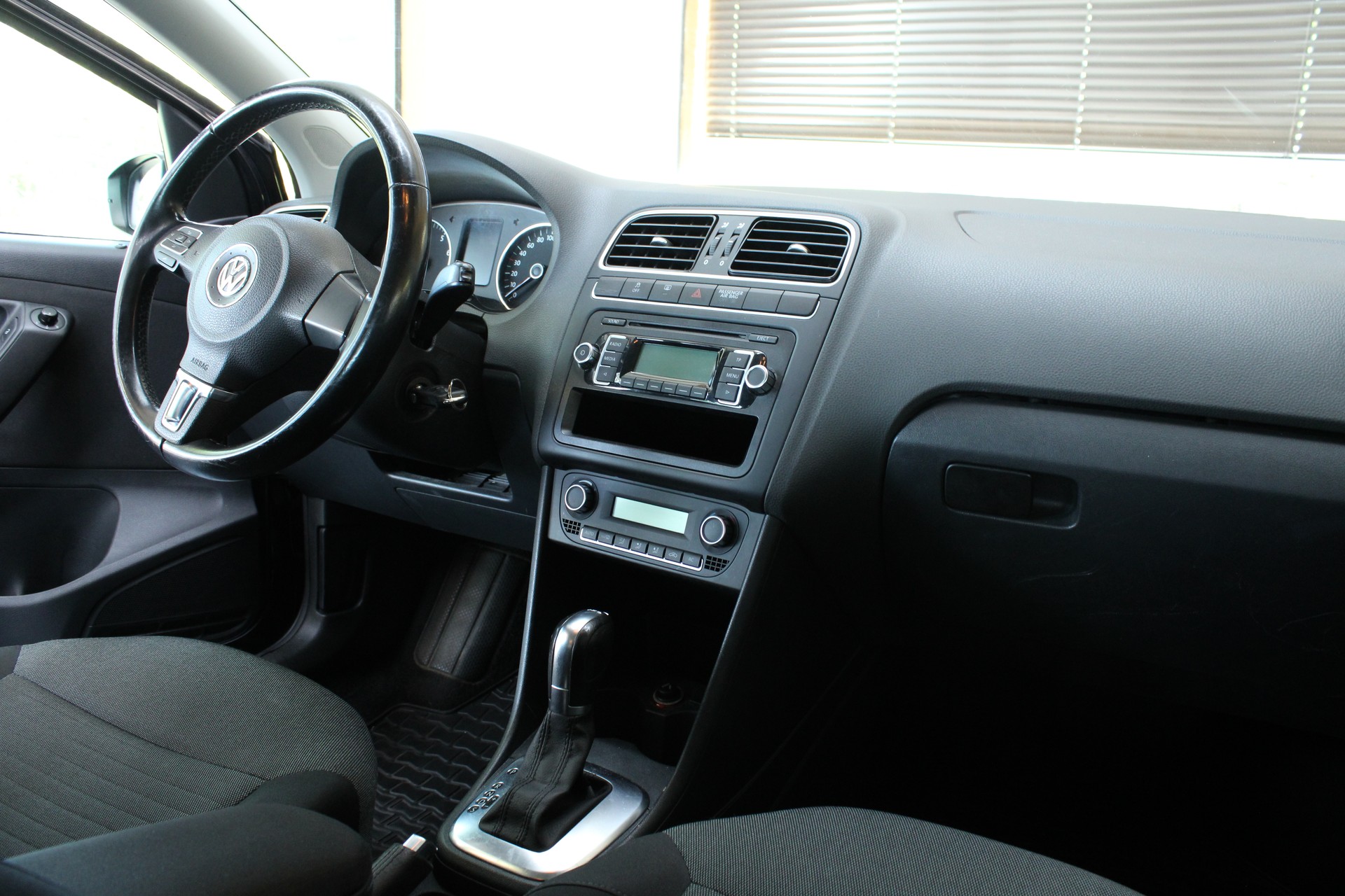 VW Polo 1.2 TSI Comfortline DSG-image-6