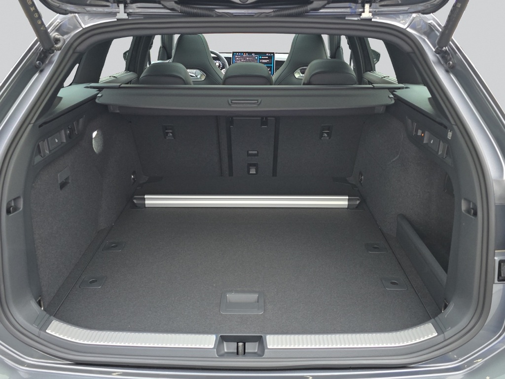 VW Passat Variant 2.0 TSI R-Line DSG 4motion-image-11