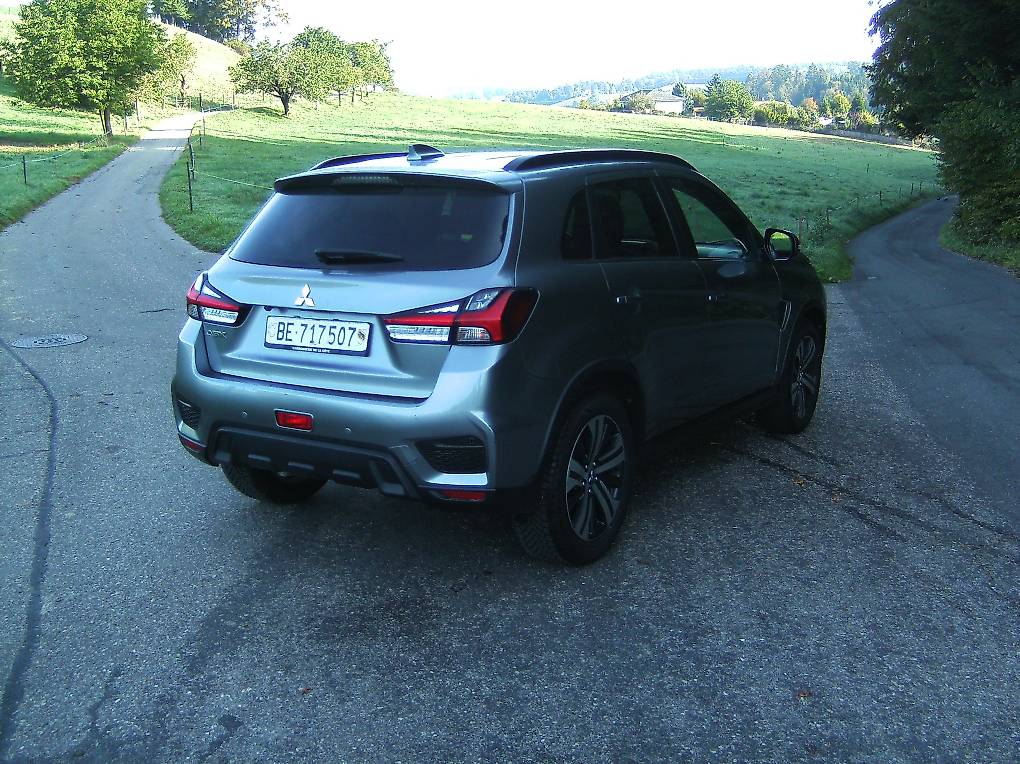 MITSUBISHI ASX 2.0 MIVEC Style 4WD Automat-image-1
