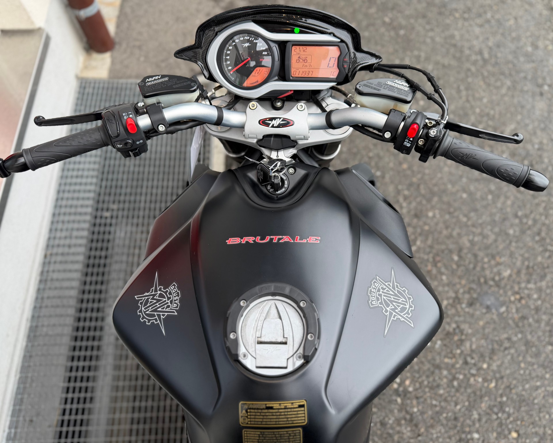MV AGUSTA B4 Brutale 920-image-8