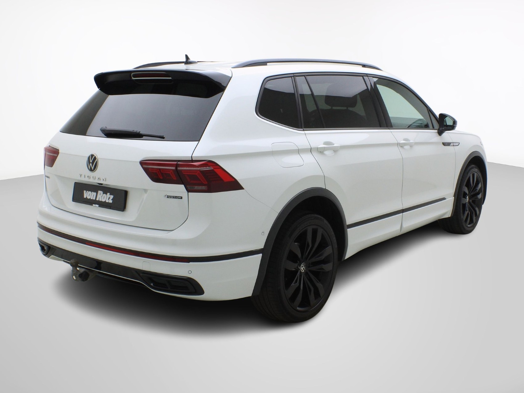 VW Tiguan Allspace 2.0 TDI DSG R-Line Black Style 4Motion-image-4