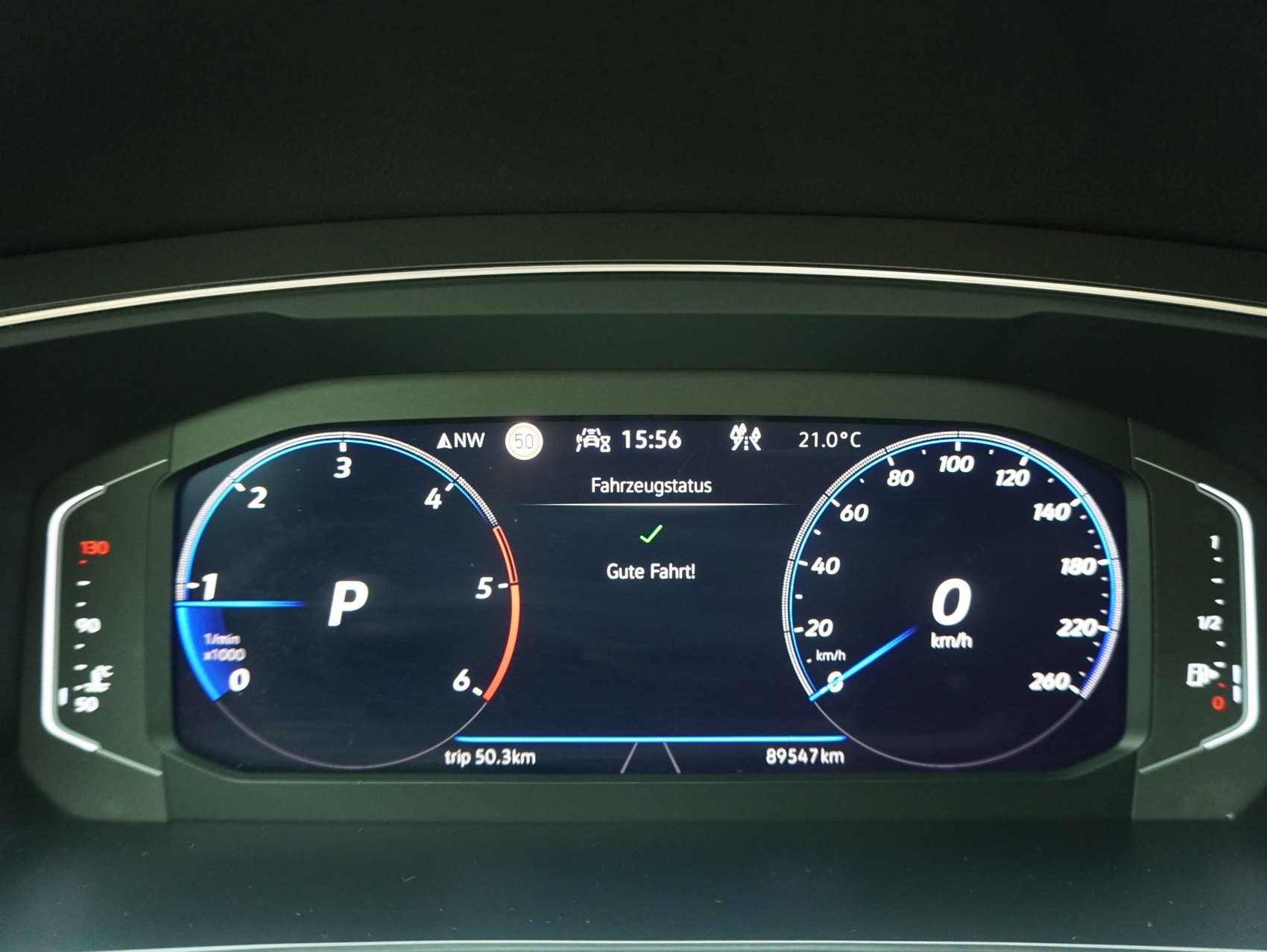 VW Tiguan Allspace 2.0 TDI DSG R-Line Black Style 4Motion-image-18