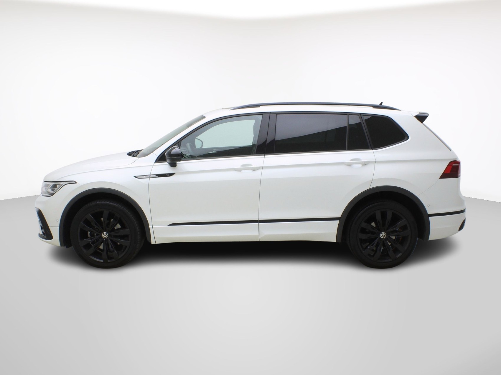 VW Tiguan Allspace 2.0 TDI DSG R-Line Black Style 4Motion-showroom-element-2