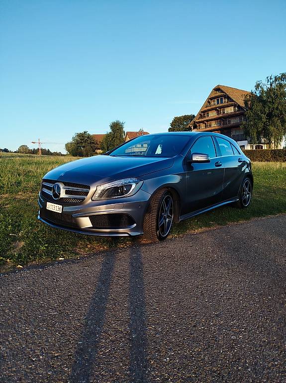 MERCEDES-BENZ A 200 AMG Line 7G-DCT-image-0
