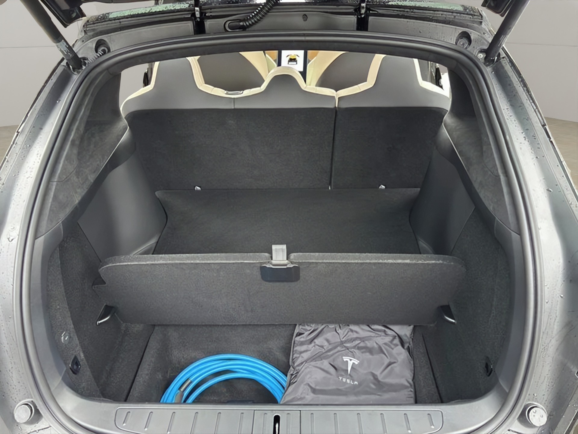 TESLA Model X Maximale-Reichweite-image-16