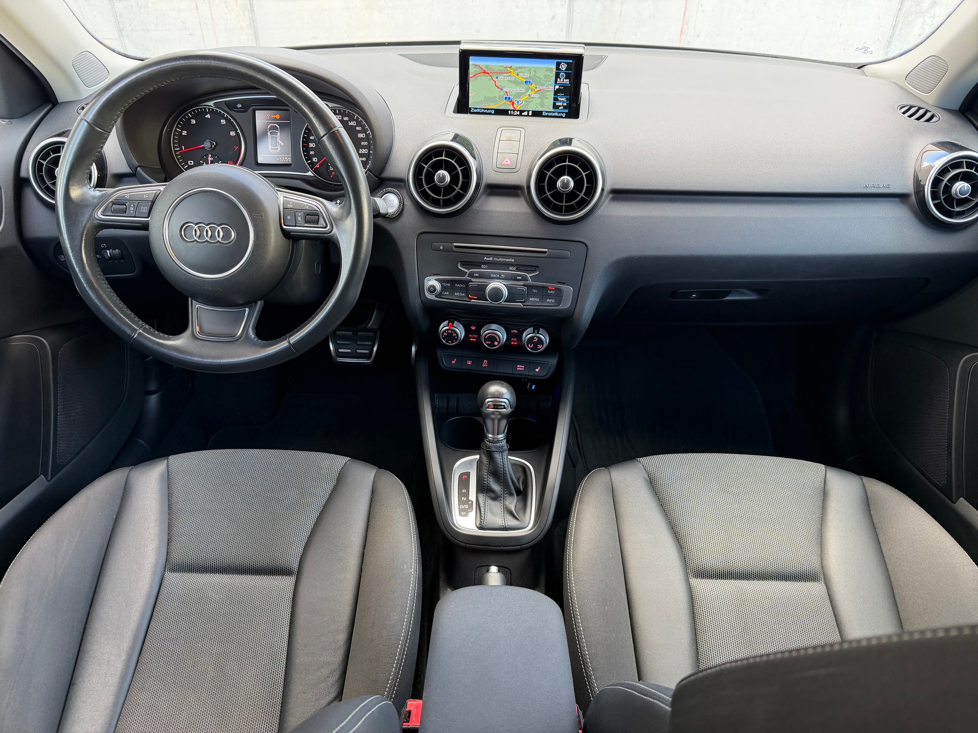 AUDI A1 Sportback Sport 1.4 TFSI Ambition S-tronic 192PS NARDO-GREY-image-22