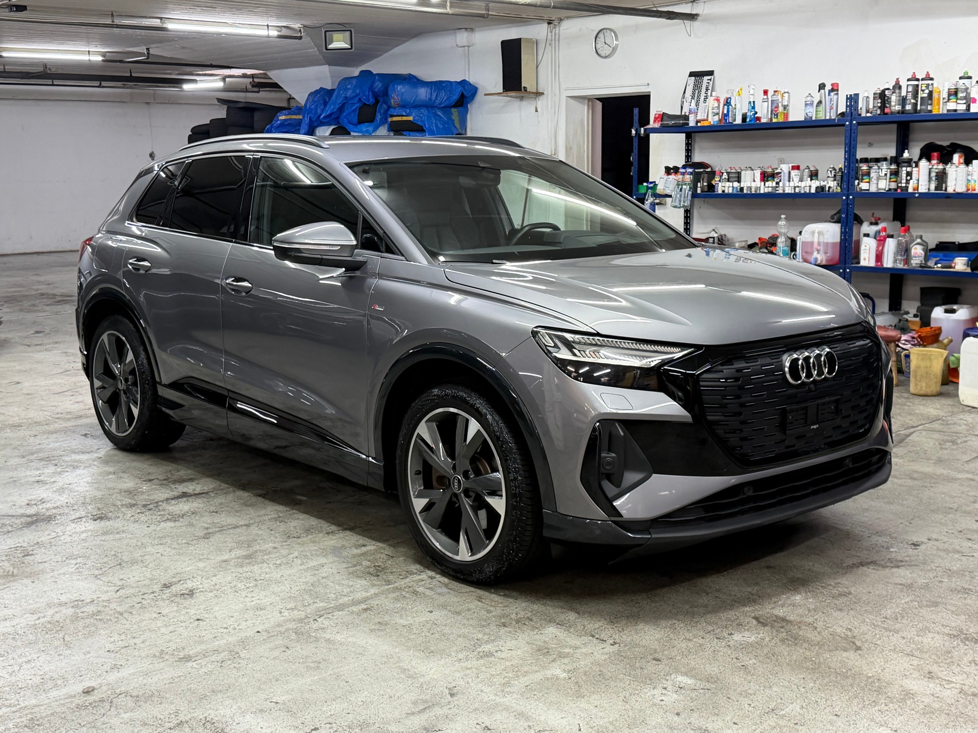 AUDI Q4 e-tron 50 quattro-image-8