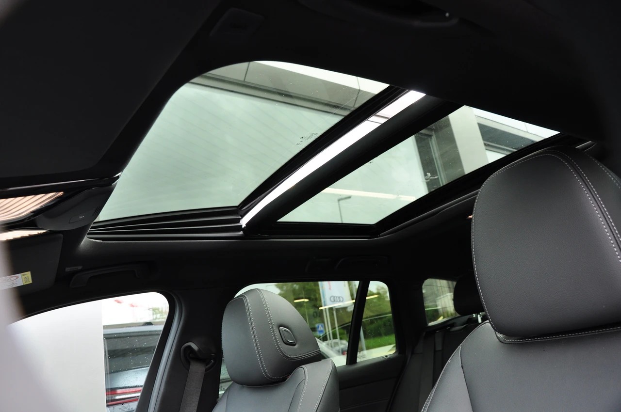 BMW M340i xDrive 48V Touring Steptronic M Sport Pro-image-22