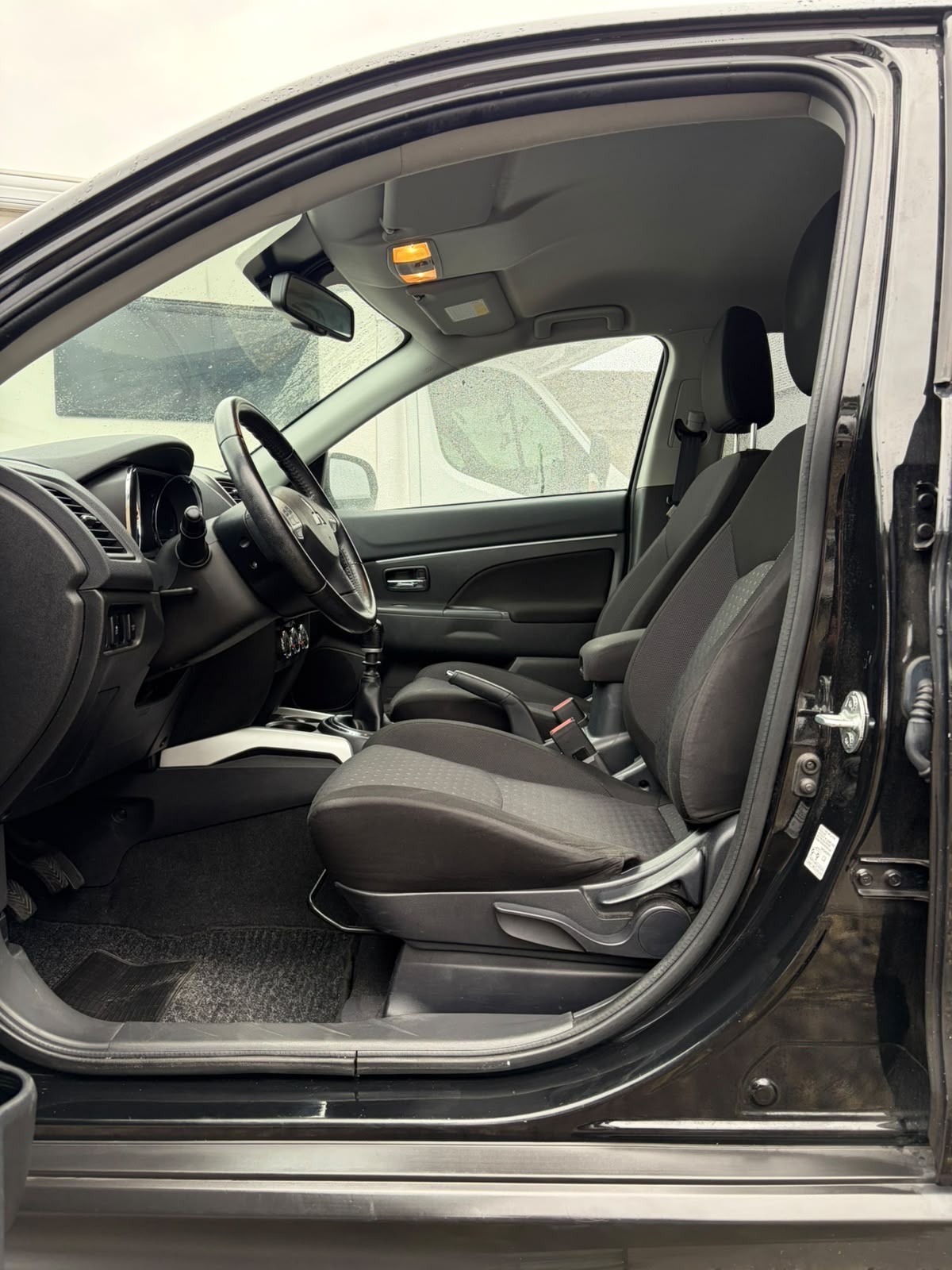 MITSUBISHI ASX 1.8 DID SuperJubilé 4WD-image-6