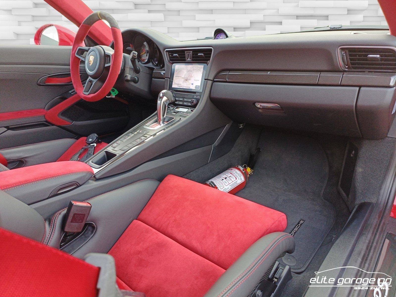 PORSCHE 911 GT2 RS PDK-image-11