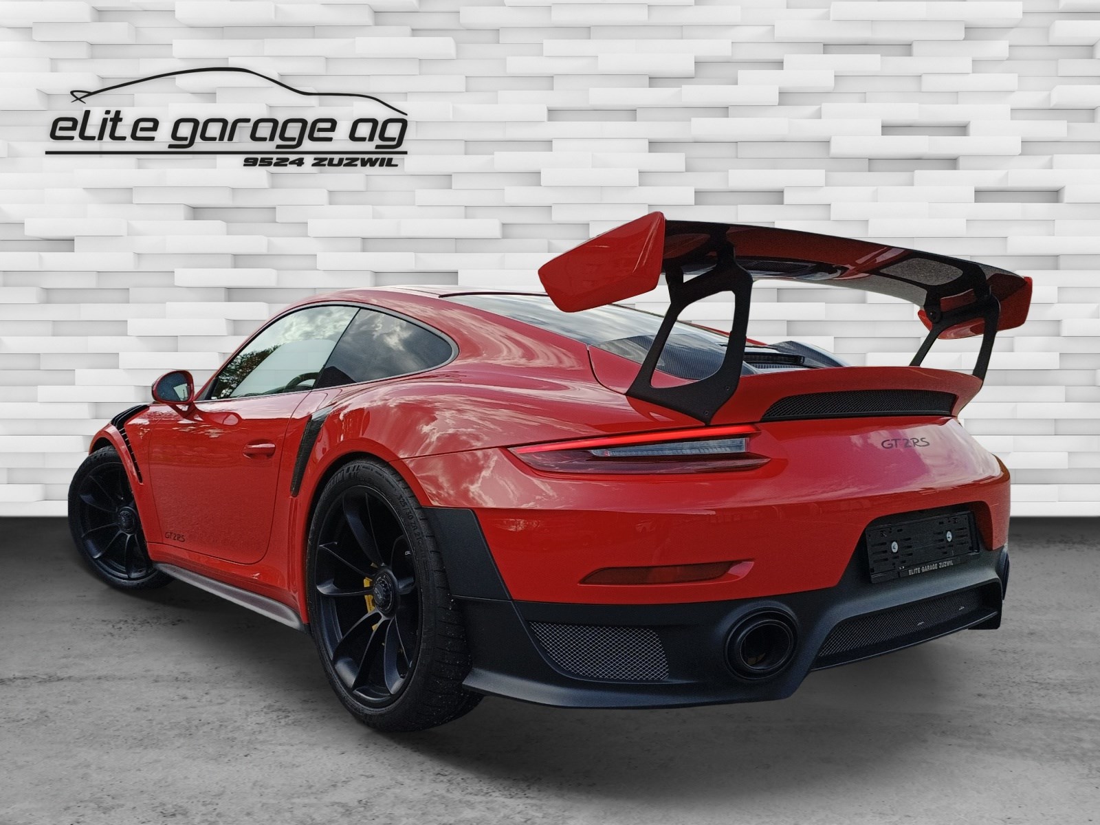 PORSCHE 911 GT2 RS PDK-image-7