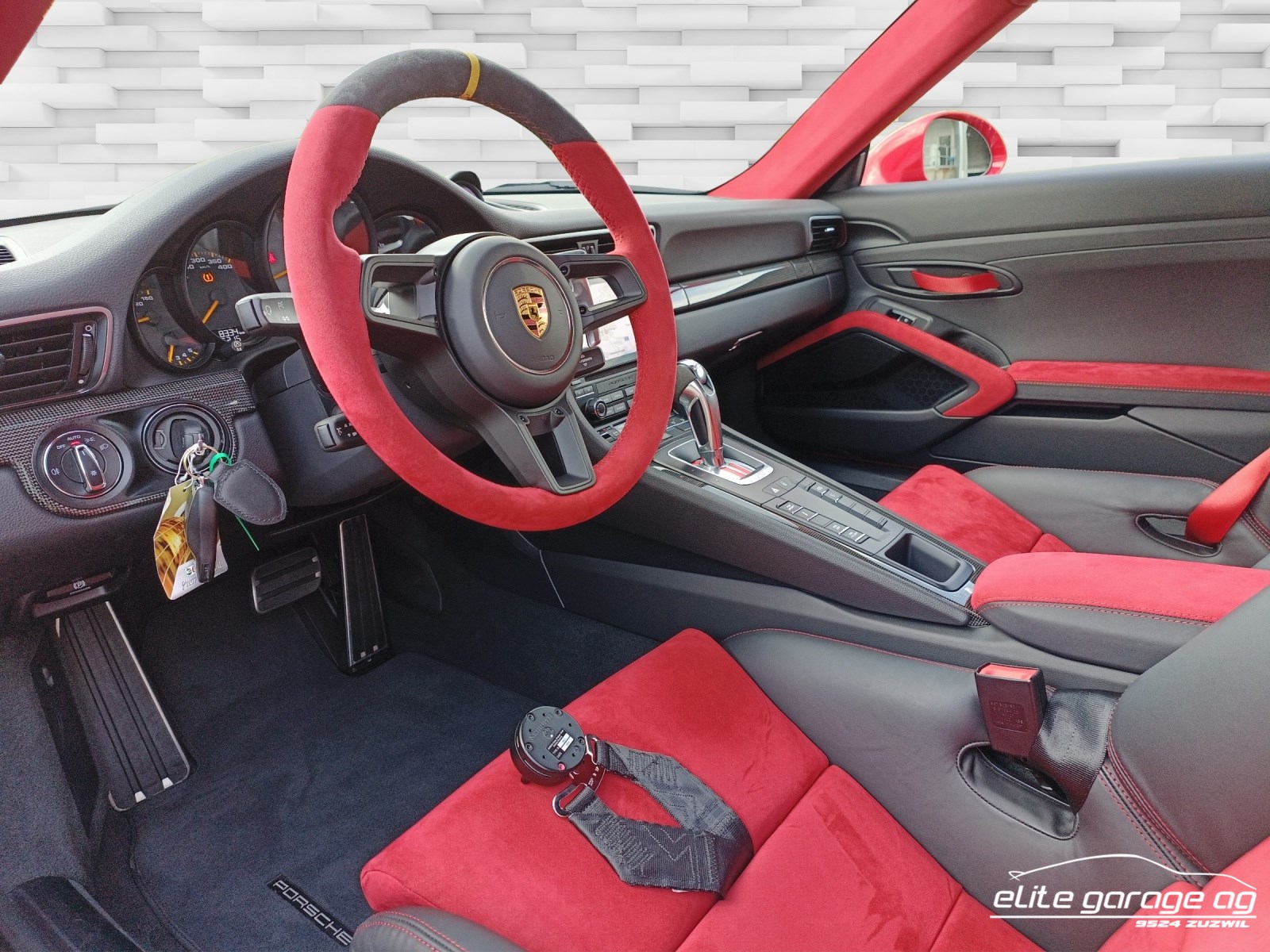 PORSCHE 911 GT2 RS PDK-image-8