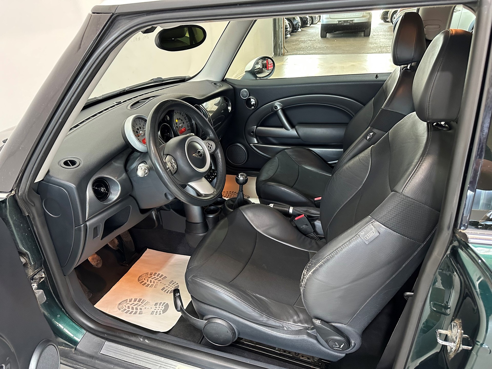 MINI Cooper-image-12