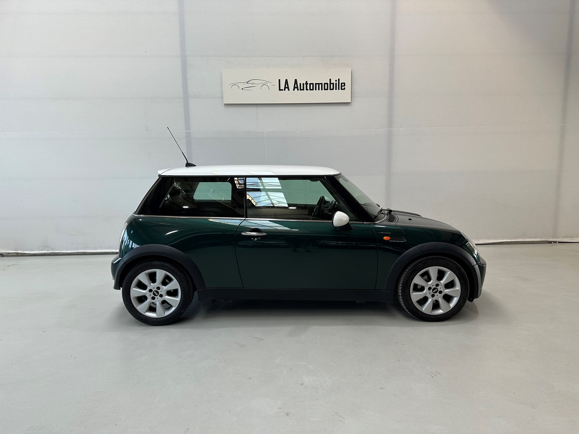 MINI Cooper-image-6