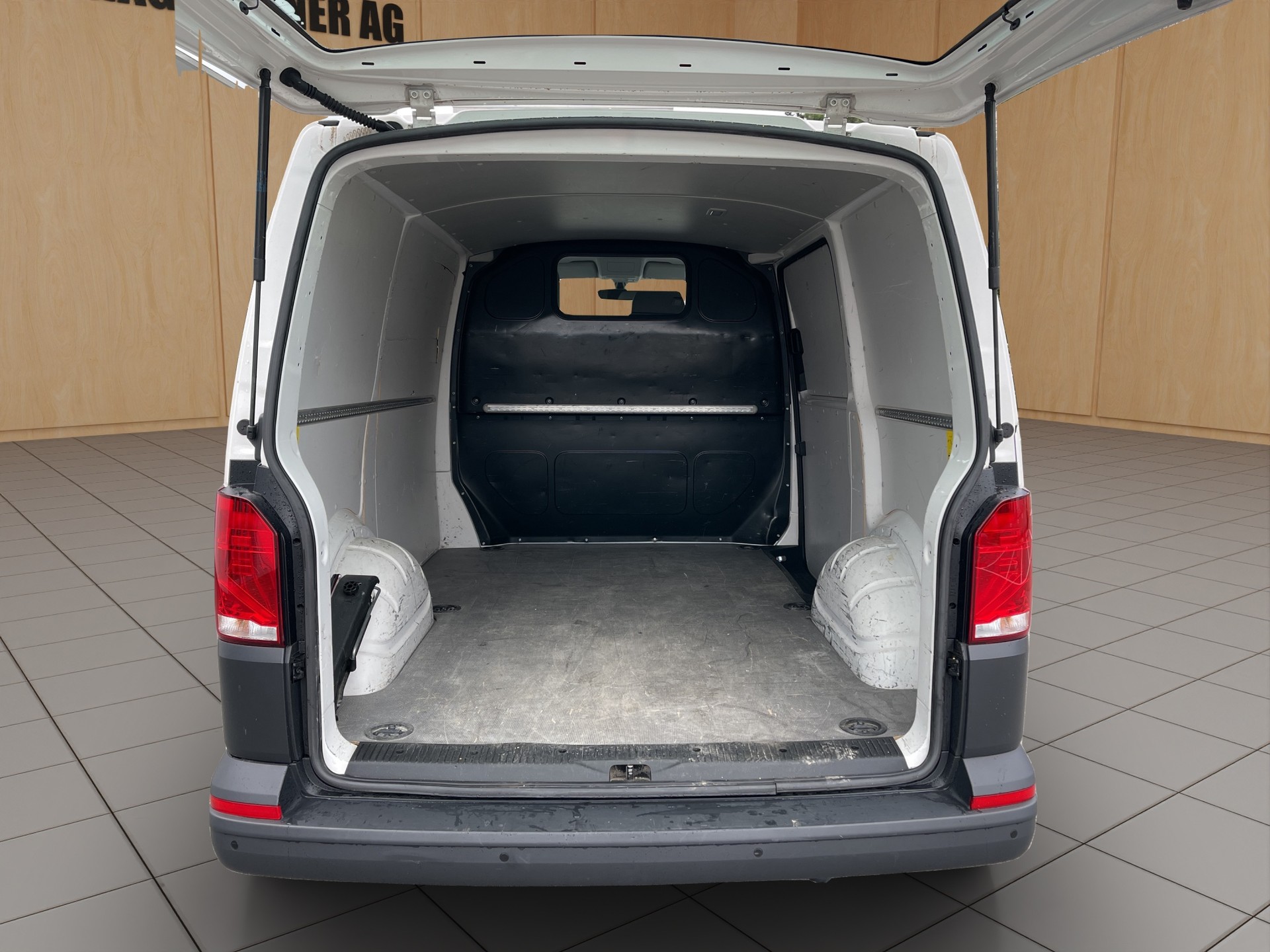 VW T6.1 2.0 TDI-image-9