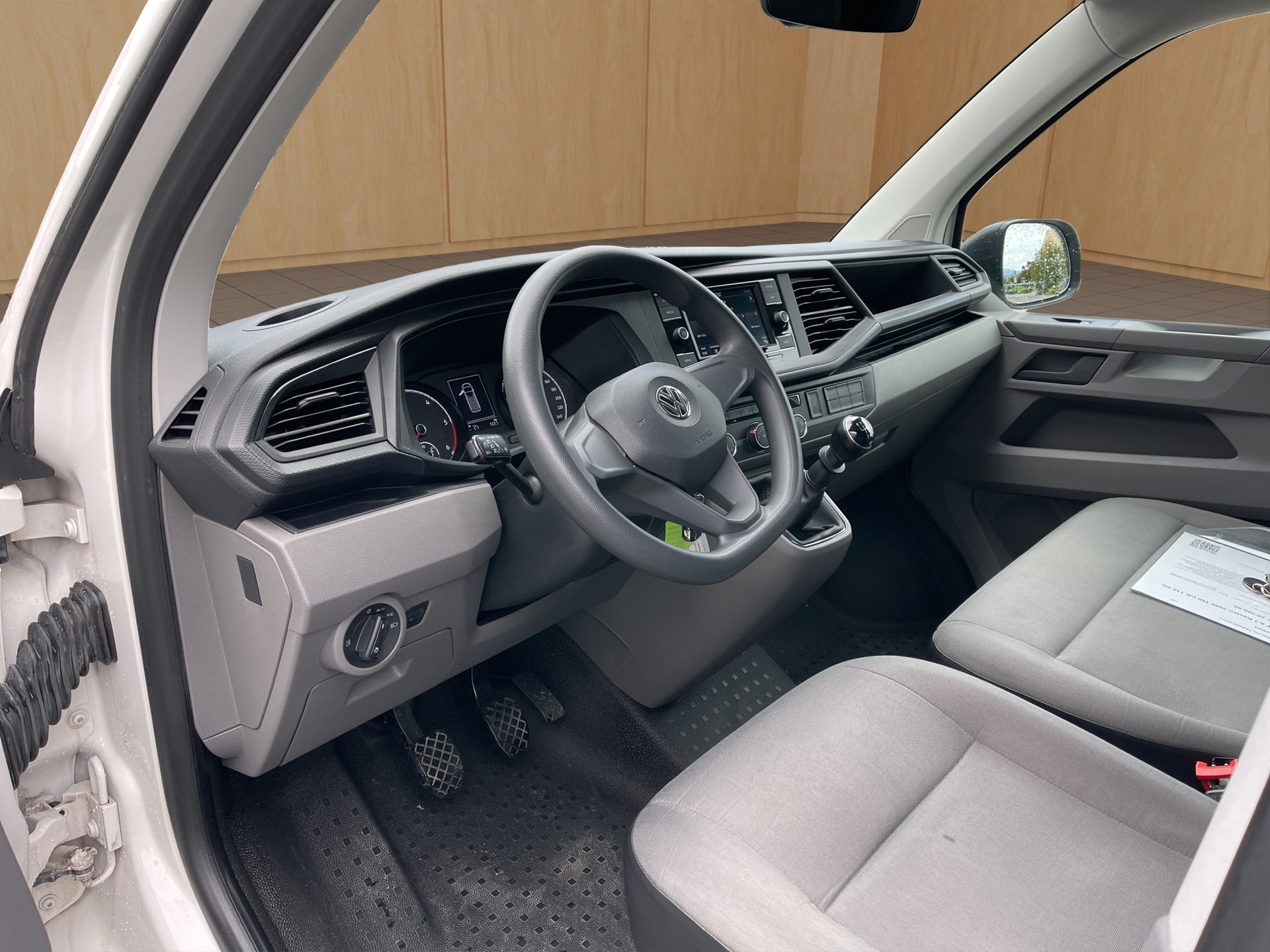 VW T6.1 2.0 TDI-image-6