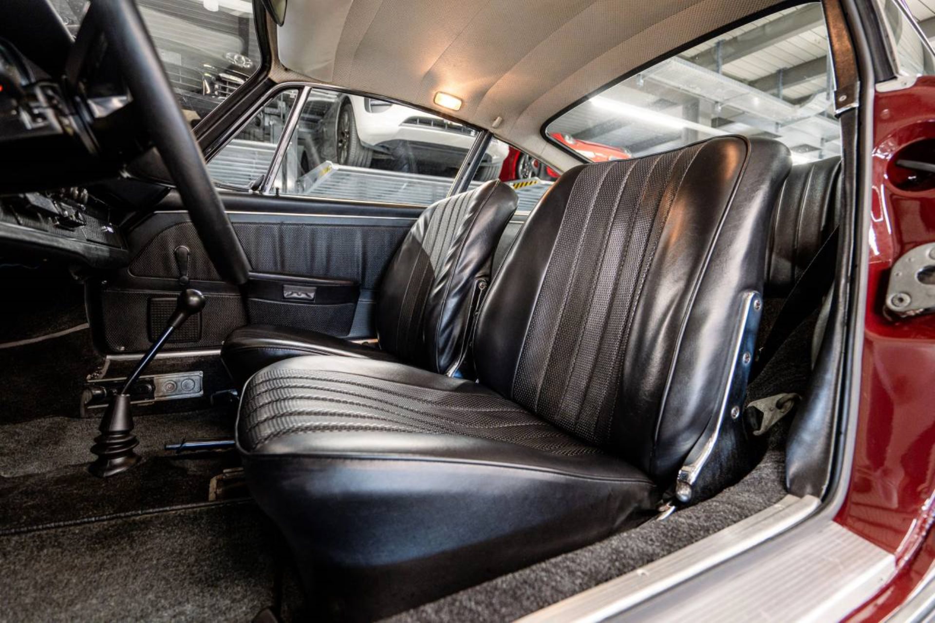 PORSCHE 911 L 2.0 Coupé-image-12