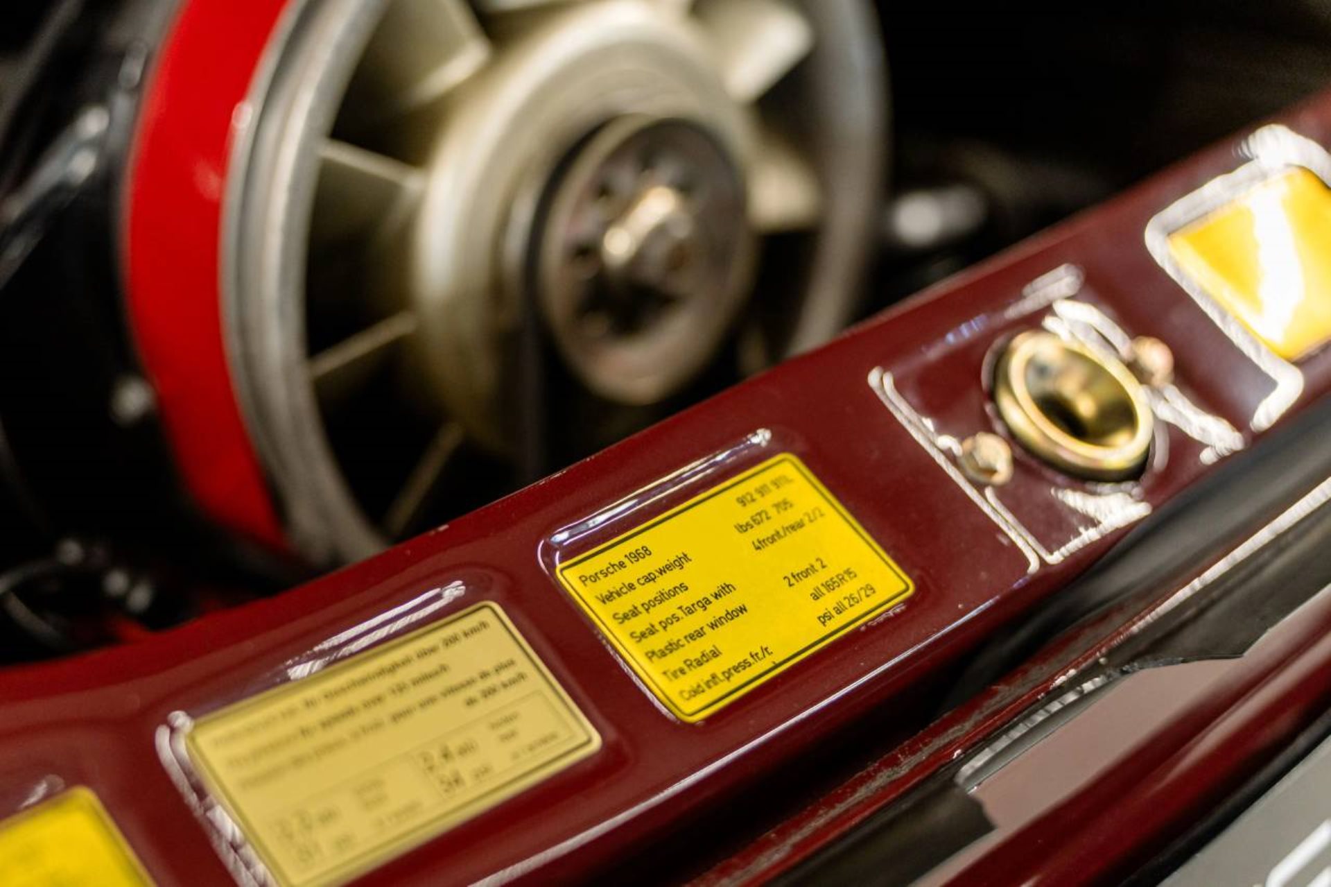 PORSCHE 911 L 2.0 Coupé-image-24