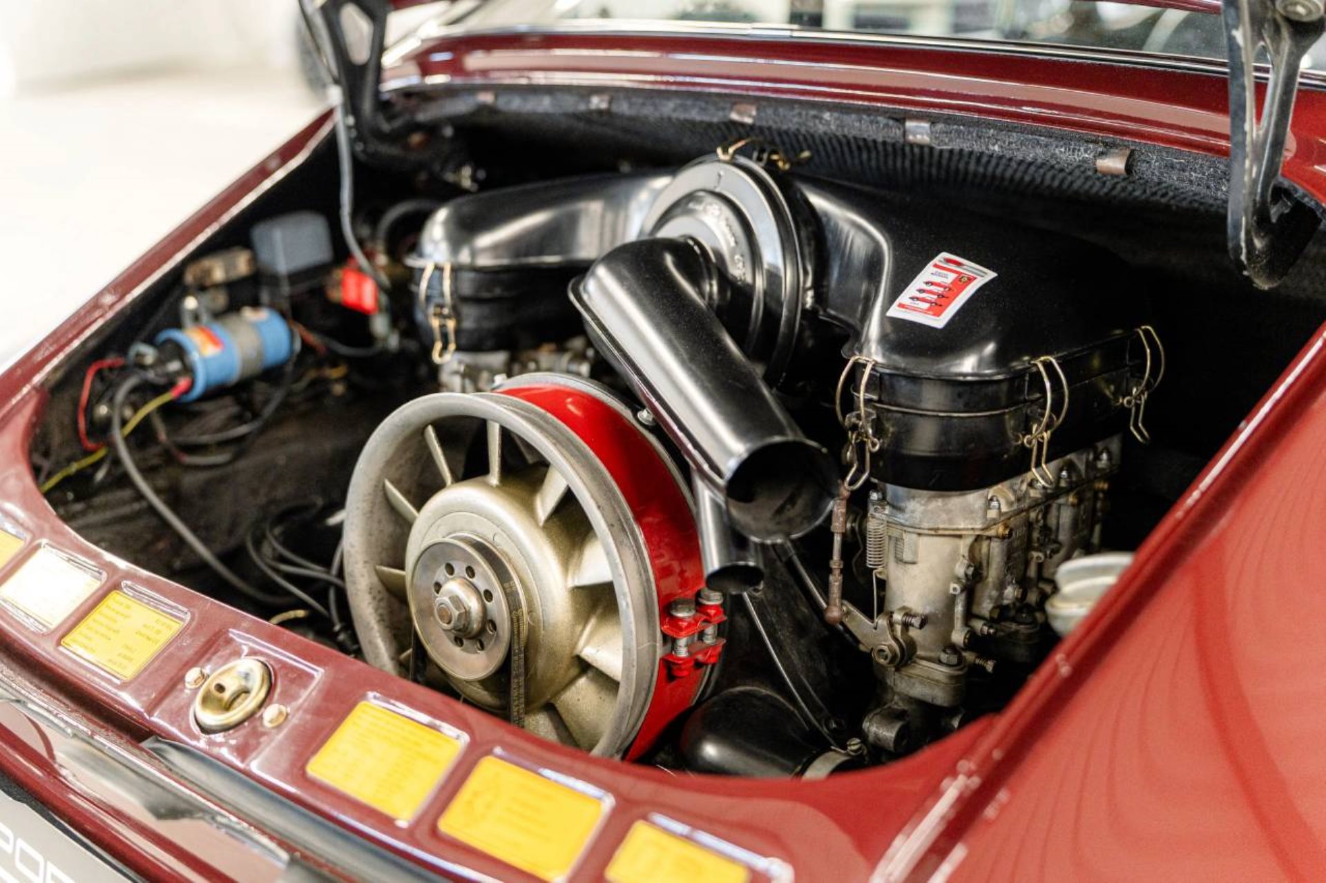 PORSCHE 911 L 2.0 Coupé-image-22
