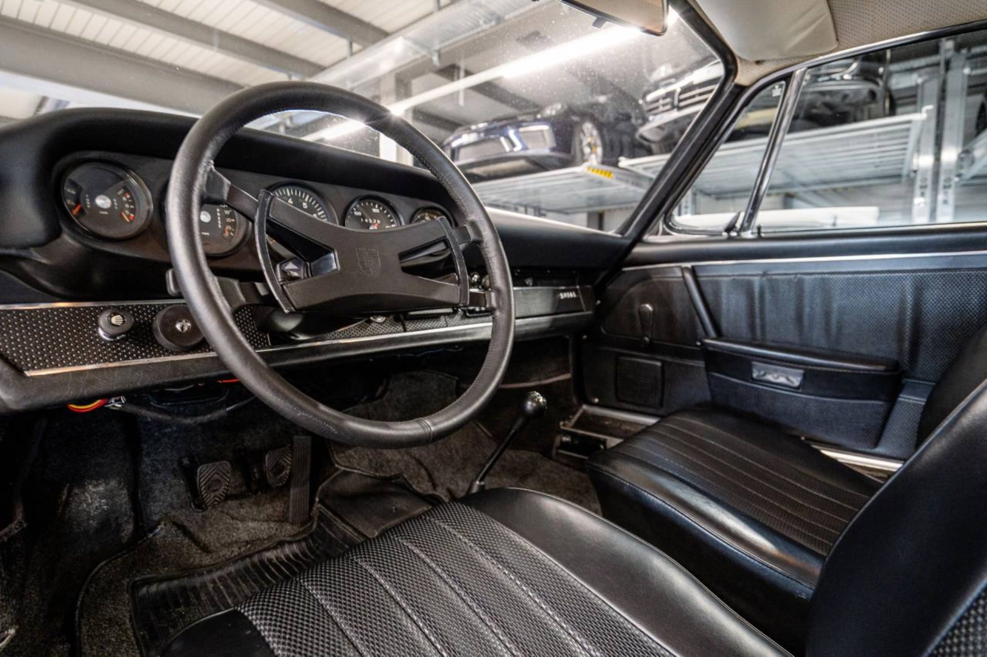 PORSCHE 911 L 2.0 Coupé-image-13