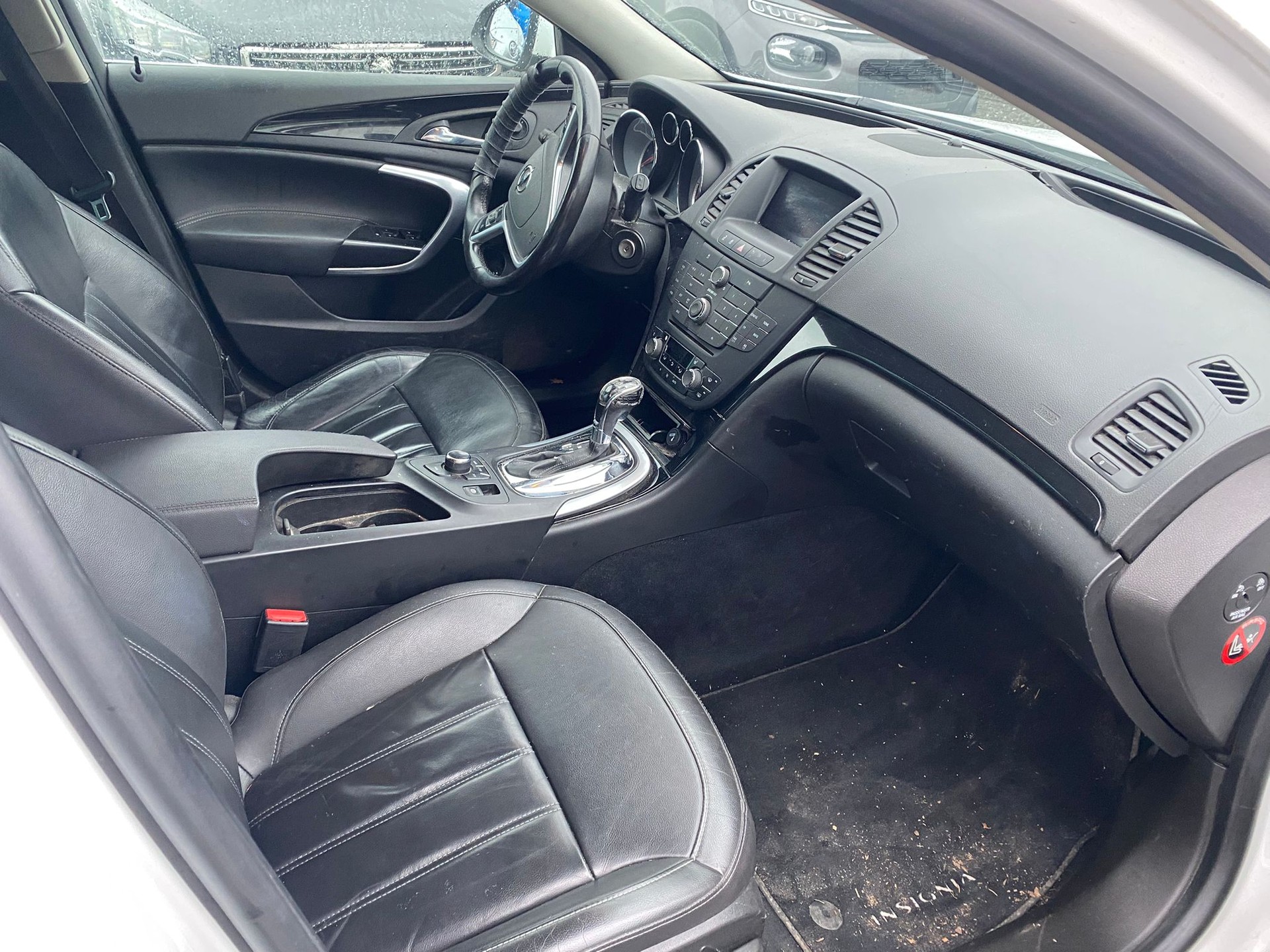OPEL Insignia Sports Tourer 2.0 CDTI Edition Automatic-image-10
