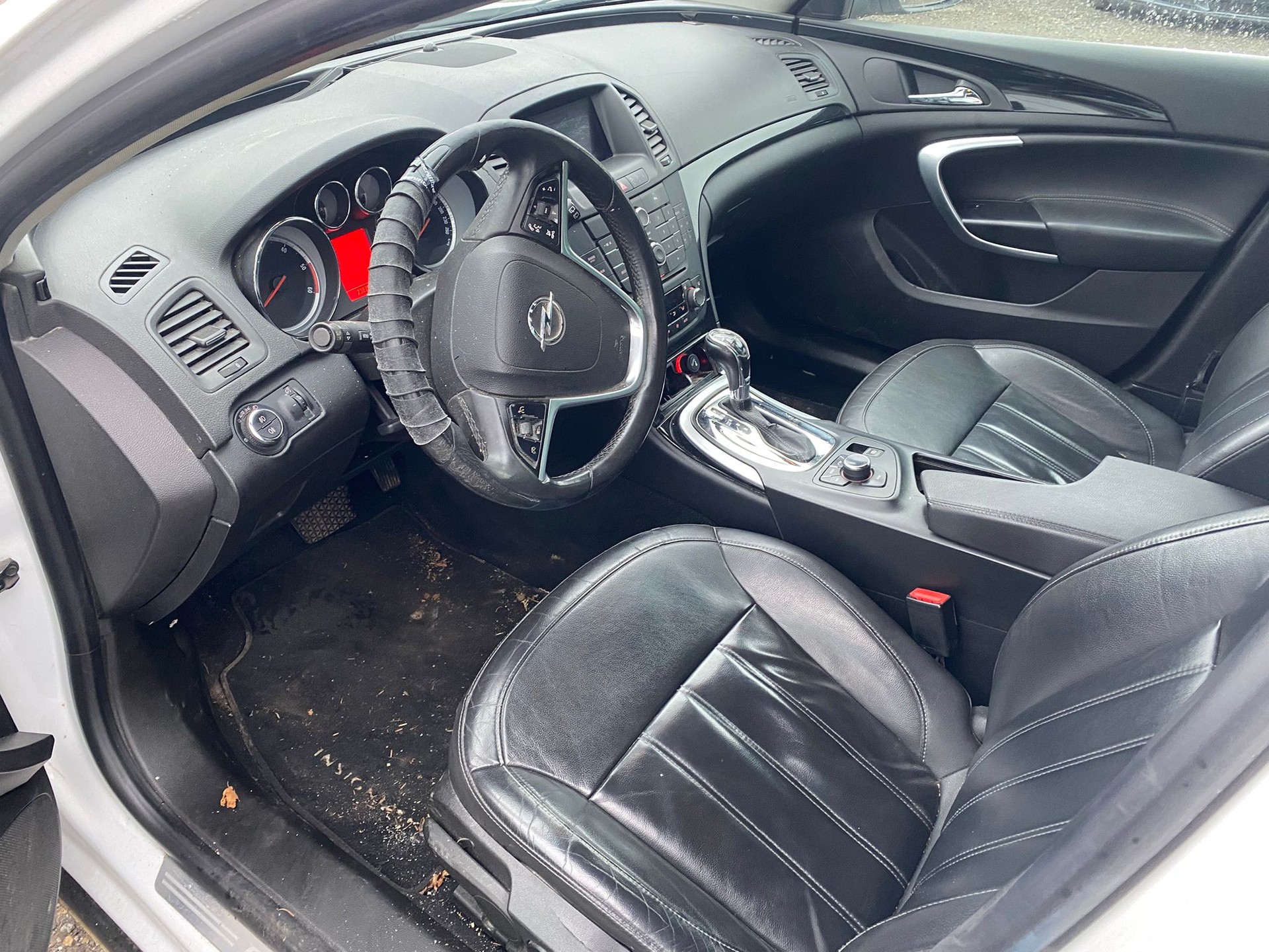 OPEL Insignia Sports Tourer 2.0 CDTI Edition Automatic-image-9